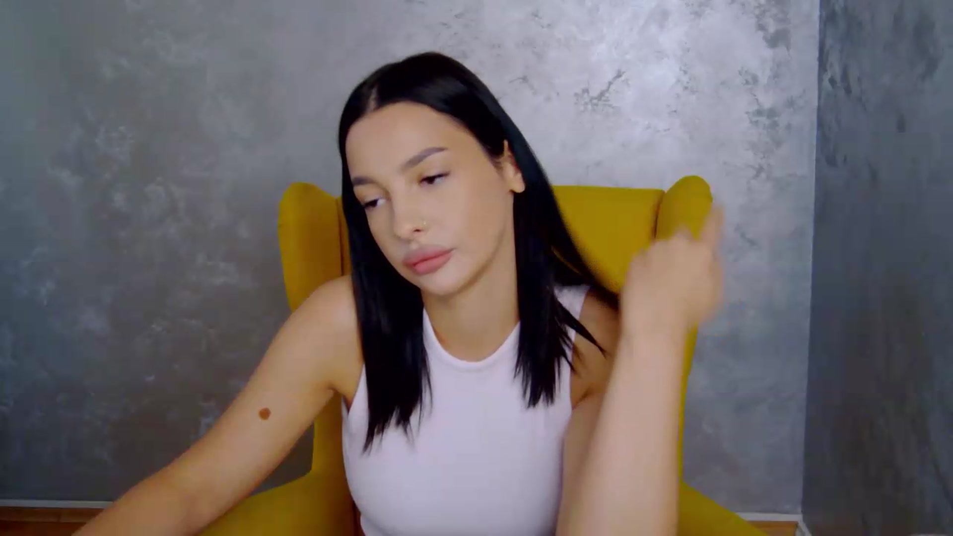 Gallery image thumbnail from meliiis_'s myfreecams stream on, 09/10/2026, 07:54 image 17 of 20