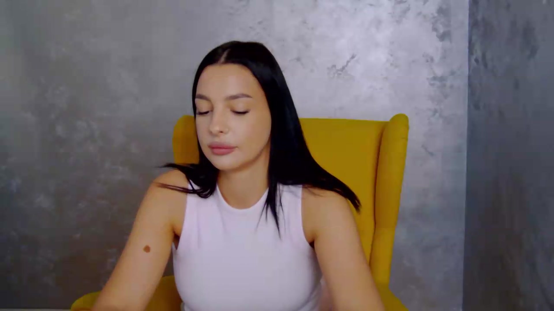 Gallery image thumbnail from meliiis_'s myfreecams stream on, 09/10/2026, 13:18 image 5 of 20