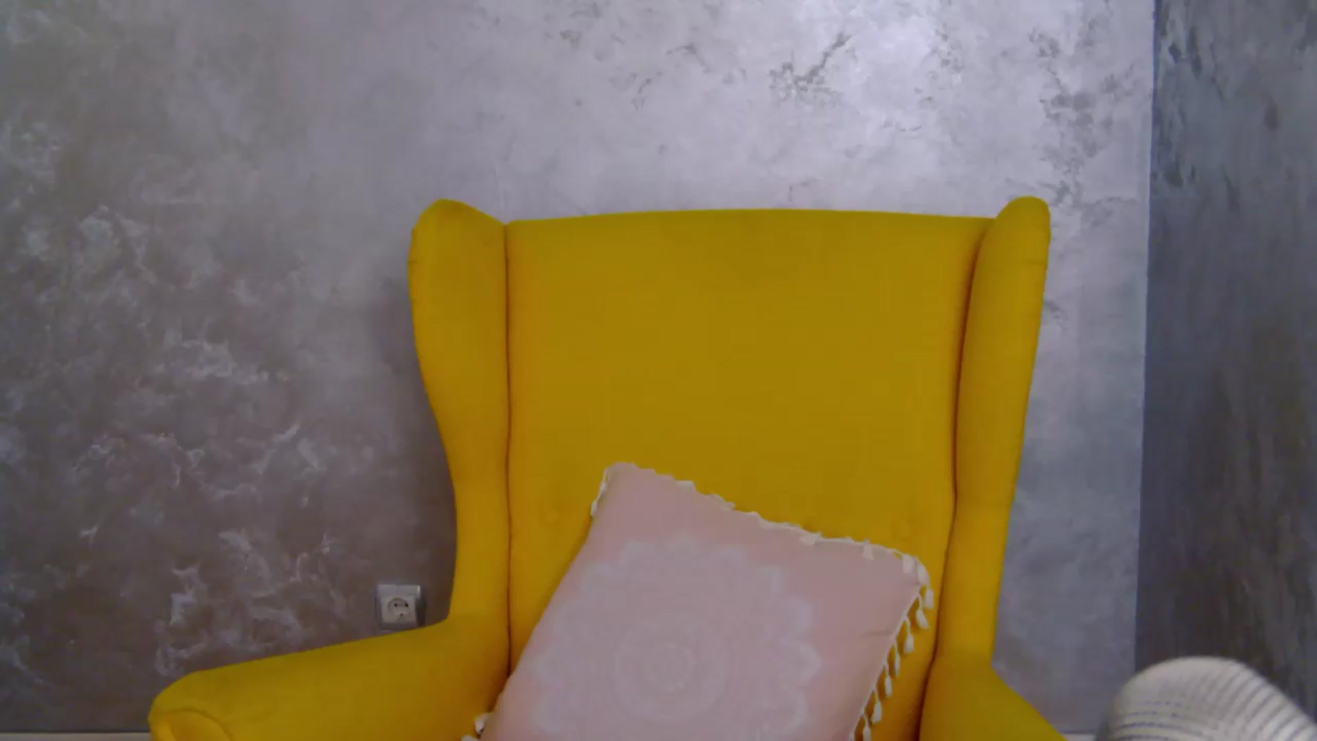 Gallery image thumbnail from meliiis_'s myfreecams stream on, 09/10/2026, 13:18 image 19 of 20
