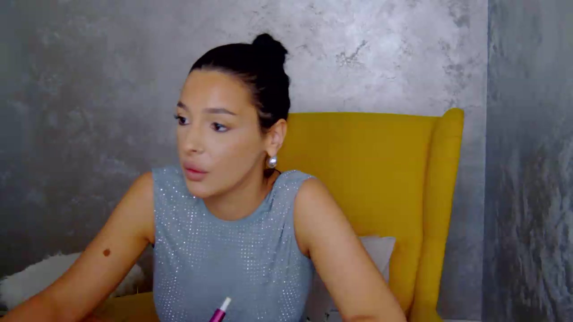 Gallery image thumbnail from meliiis_'s myfreecams stream on, 09/12/2026, 17:37 image 20 of 20