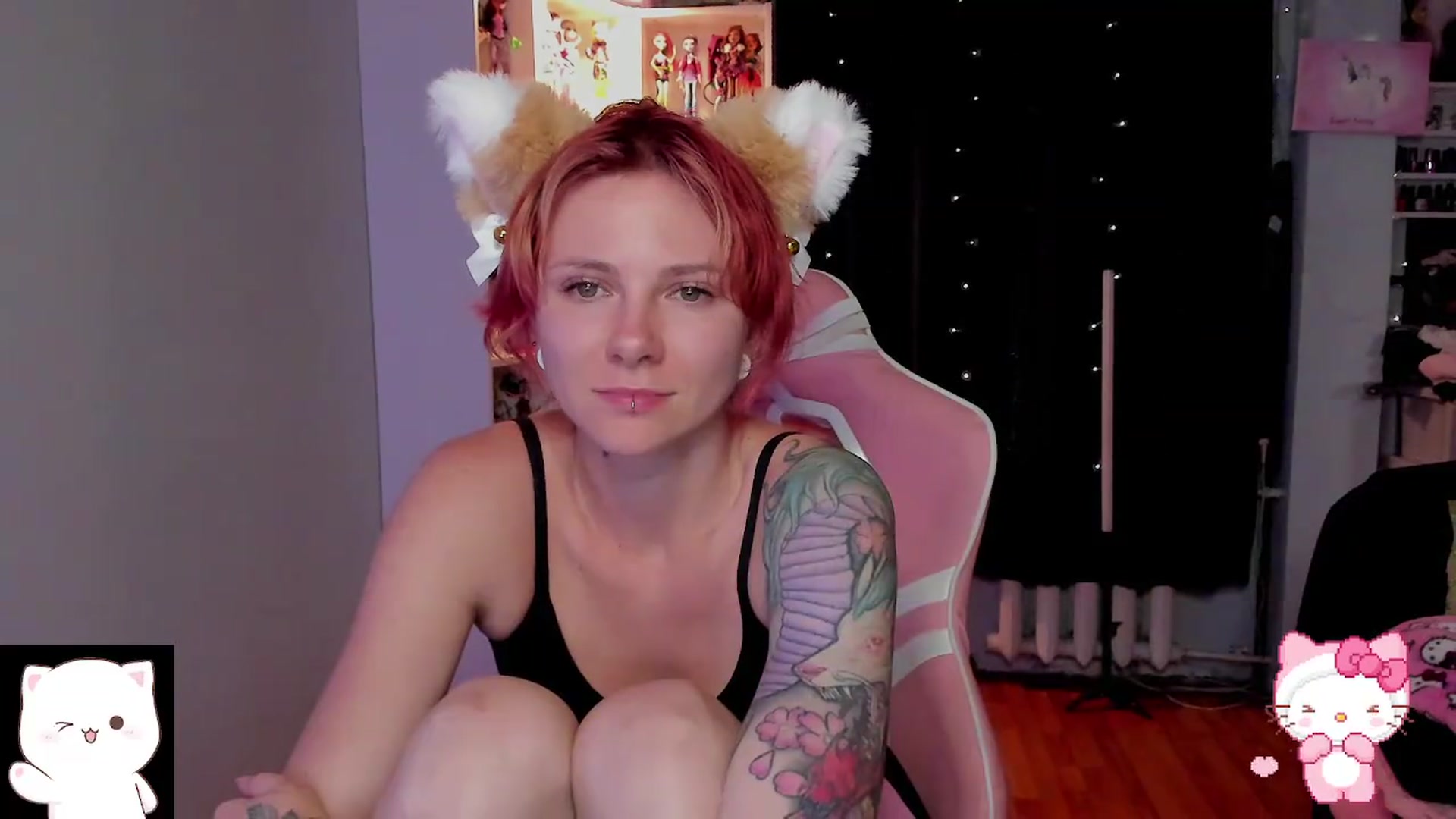 Gallery image thumbnail from meow_espe0n's myfreecams stream on, 08/19/2026, 19:07 image 15 of 20