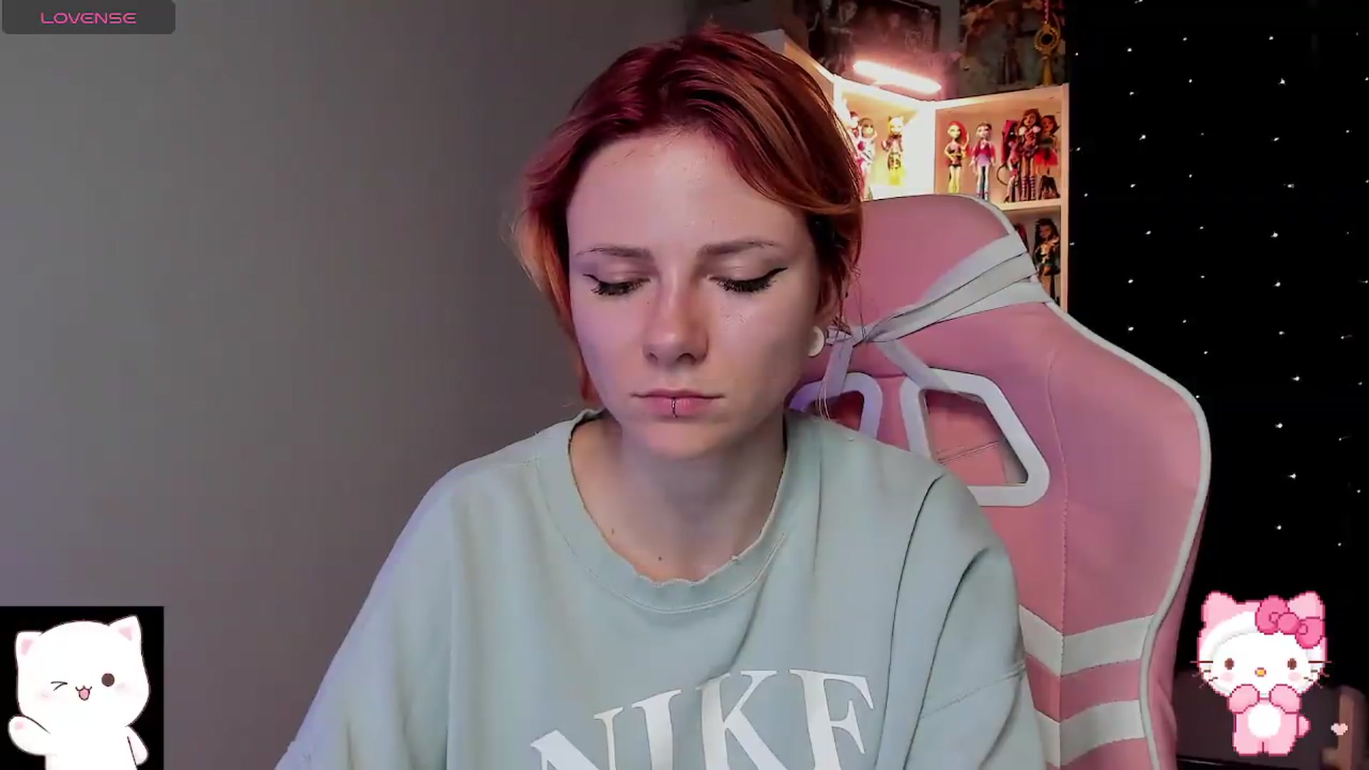Gallery image thumbnail from meow_espe0n's myfreecams stream on, 09/16/2026, 20:42 image 17 of 20