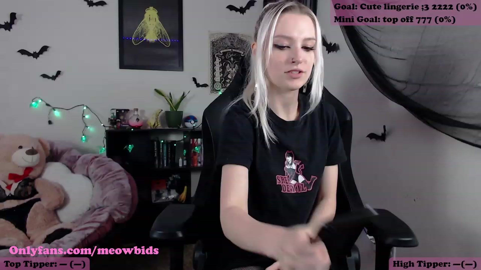 Gallery image thumbnail from meowbids's myfreecams stream on, 11/06/2023, 07:00 image 6 of 20