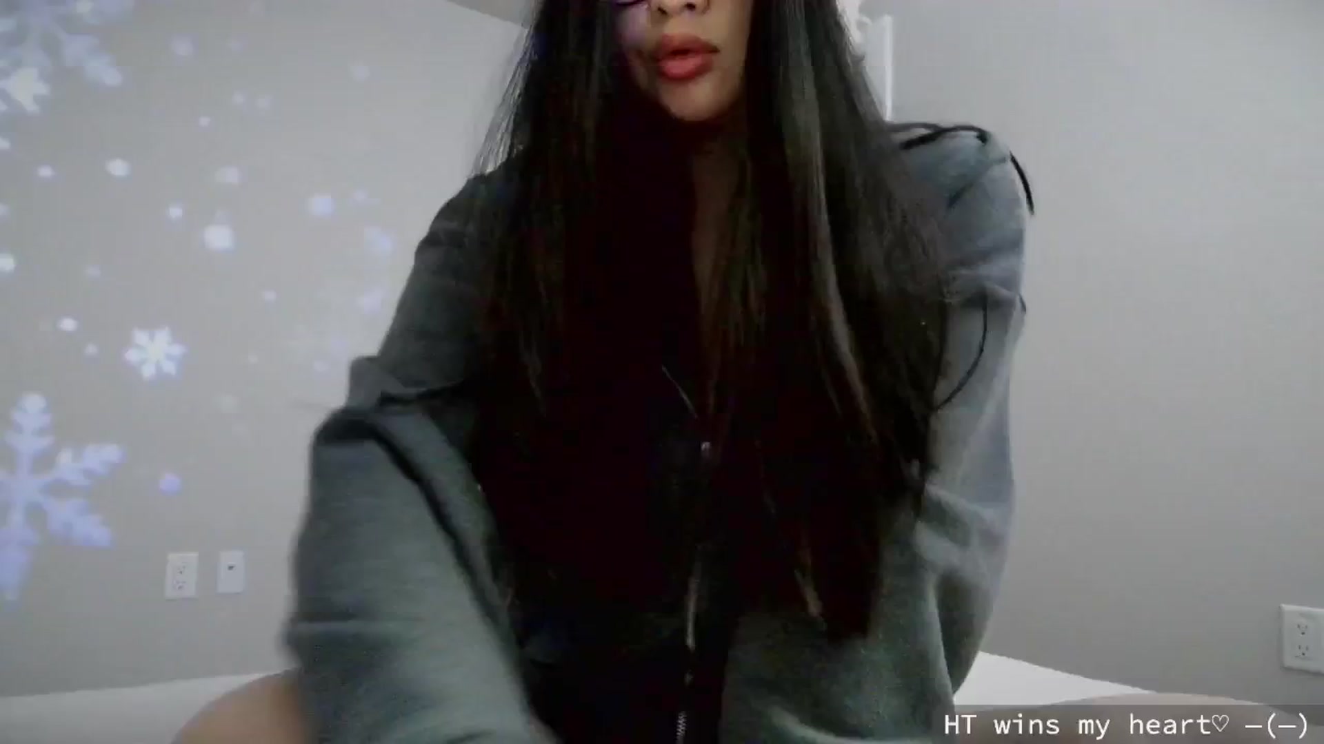 Gallery image thumbnail from meowgical's myfreecams stream on, 12/18/2024, 05:29 image 1 of 20