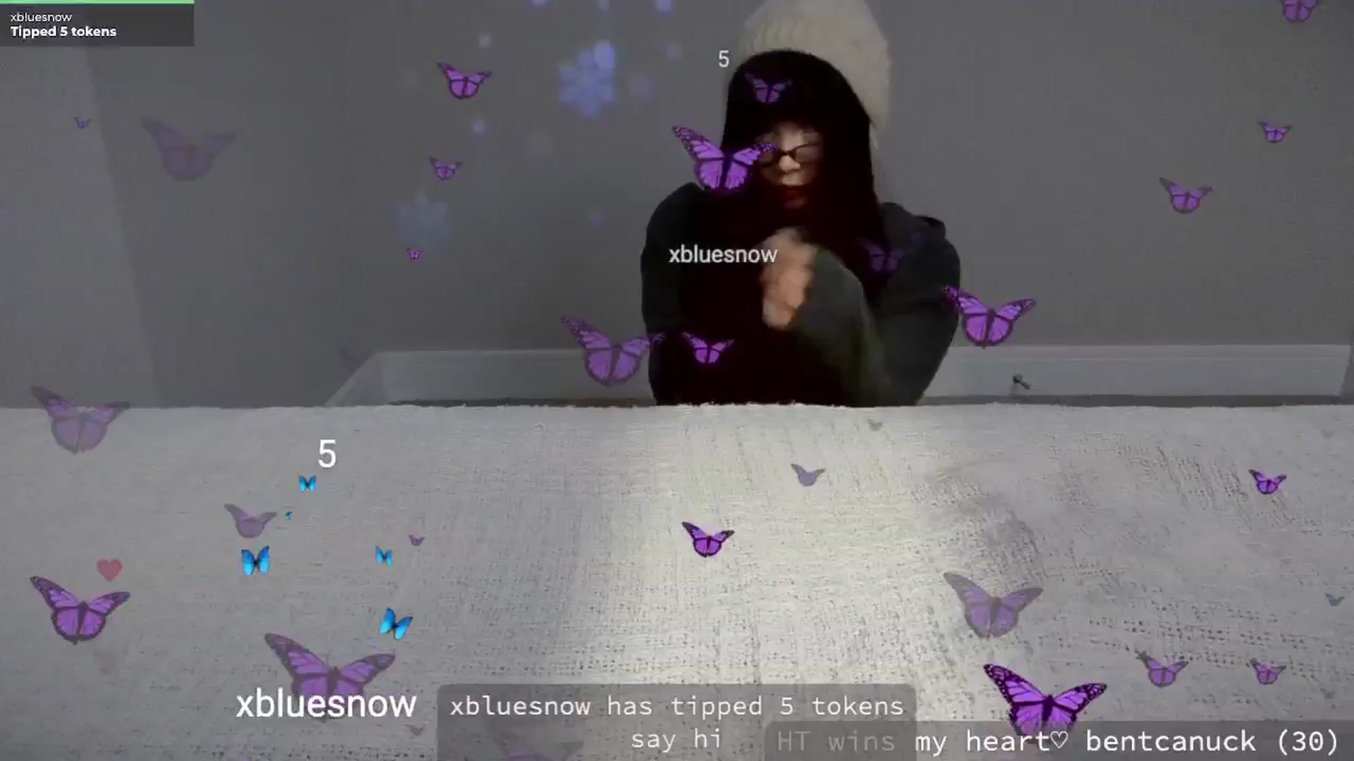 Gallery image thumbnail from meowgical's myfreecams stream on, 12/18/2024, 05:29 image 10 of 20