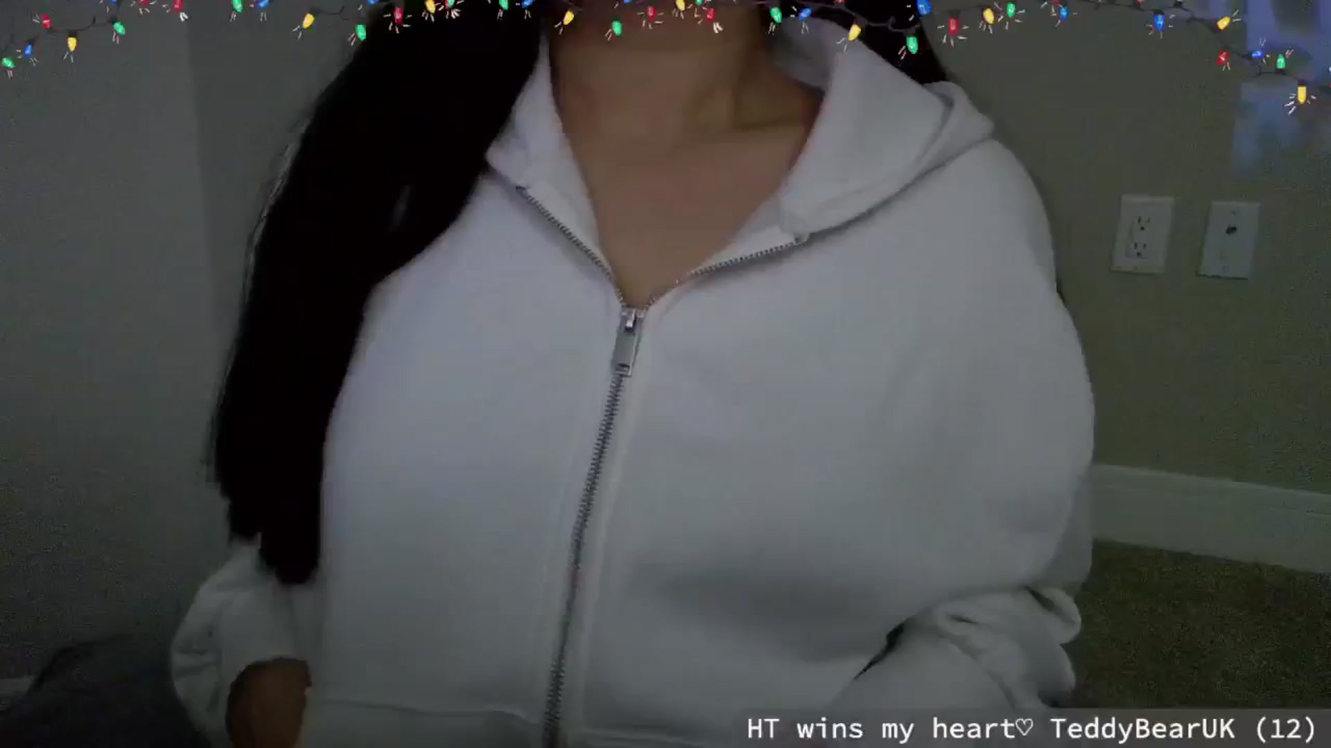 Gallery image thumbnail from meowgical's myfreecams stream on, 12/22/2024, 10:32 image 2 of 20