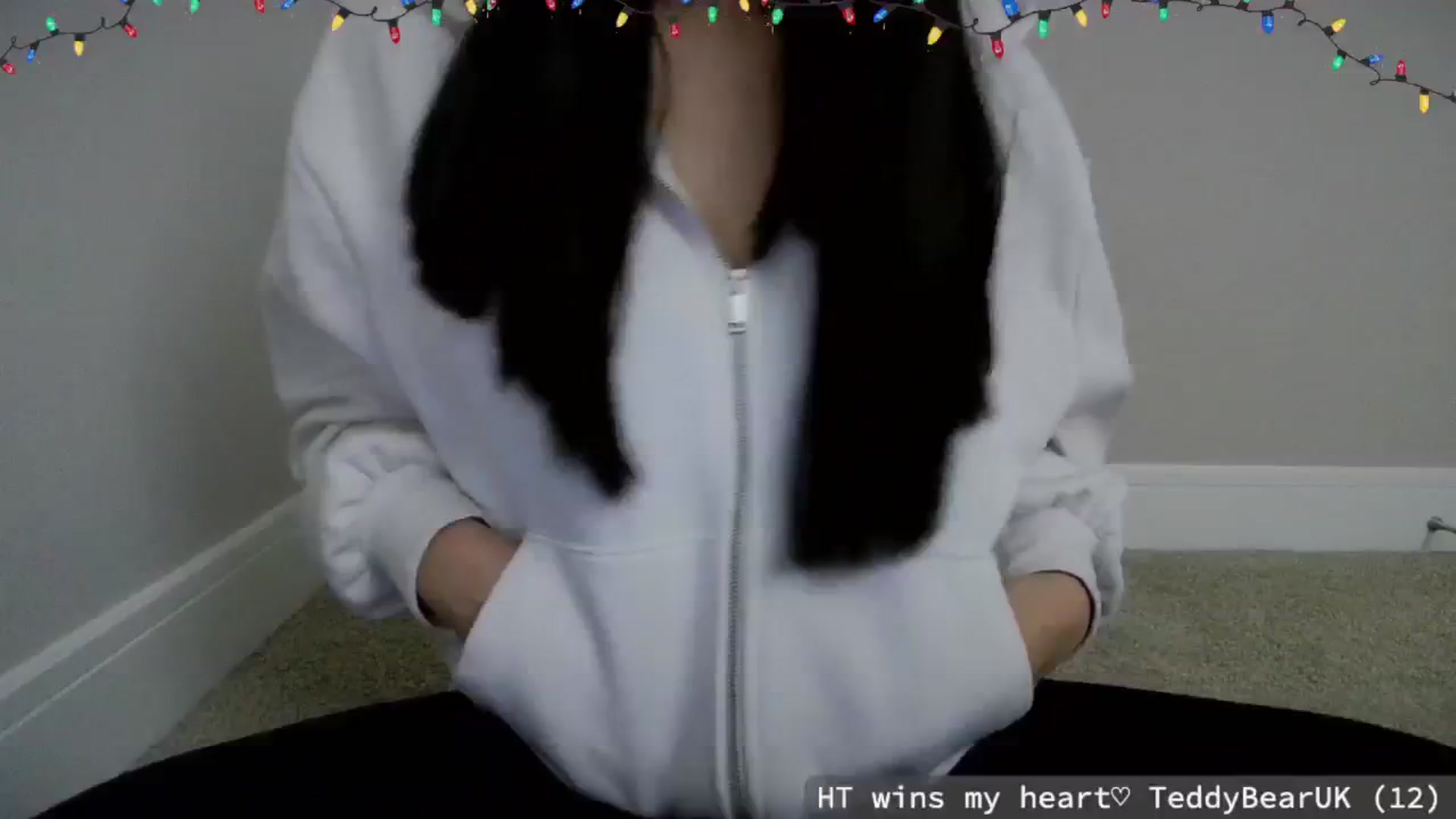 Gallery image thumbnail from meowgical's myfreecams stream on, 12/22/2024, 10:32 image 9 of 20