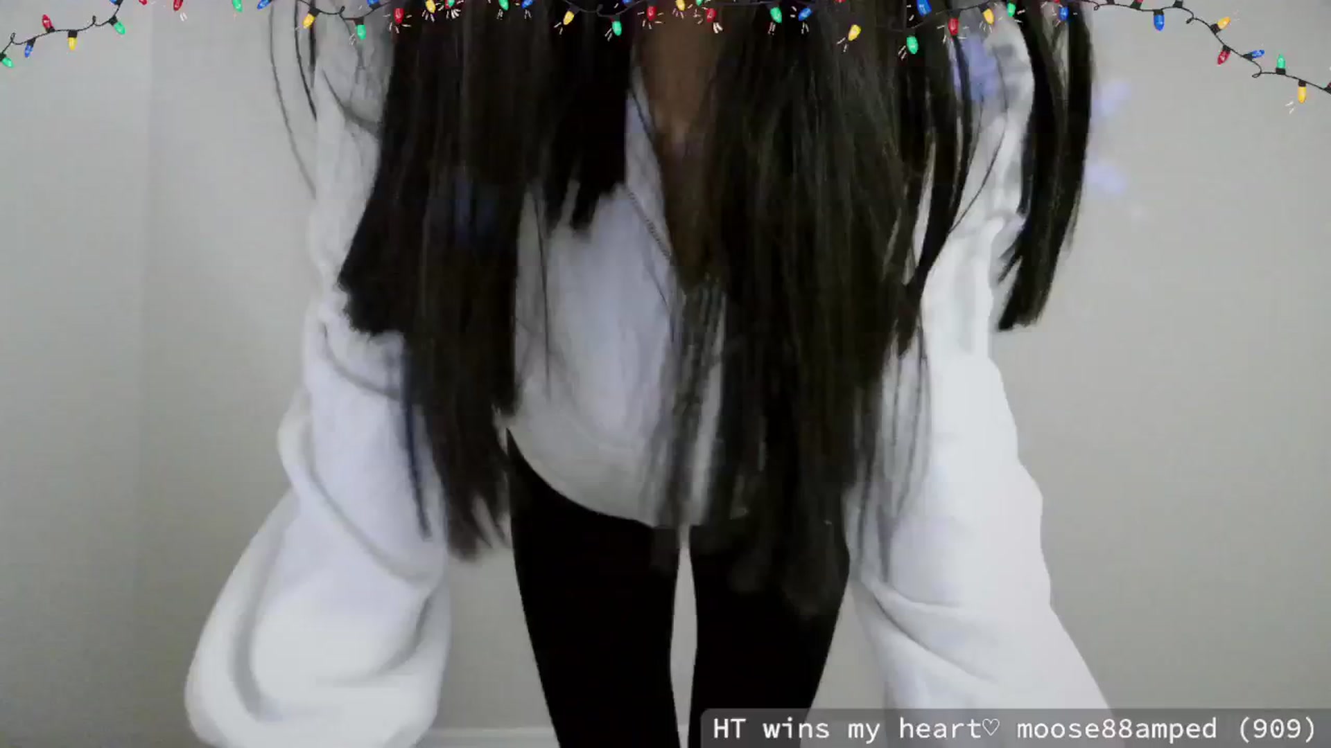 Gallery image thumbnail from meowgical's myfreecams stream on, 12/22/2024, 10:53 image 7 of 20