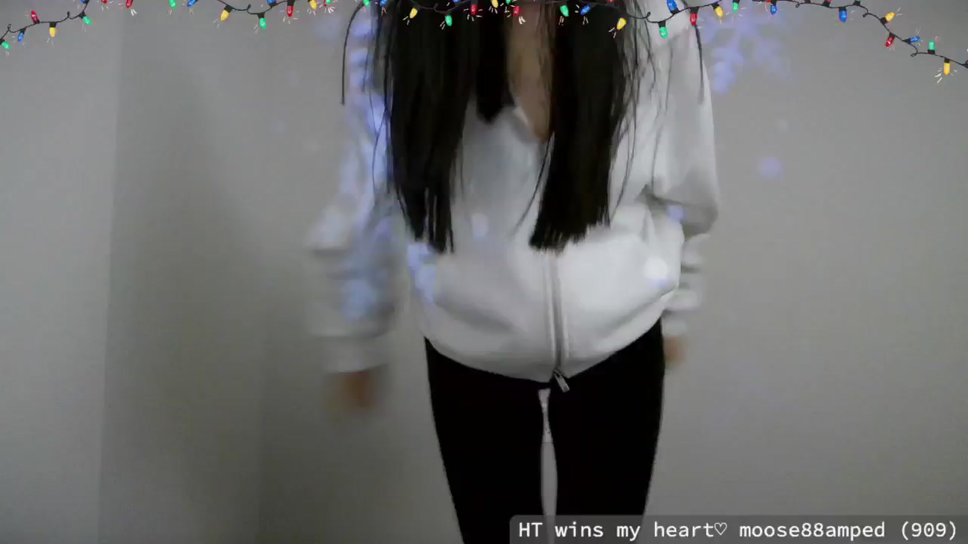 Gallery image thumbnail from meowgical's myfreecams stream on, 12/22/2024, 10:53 image 4 of 20