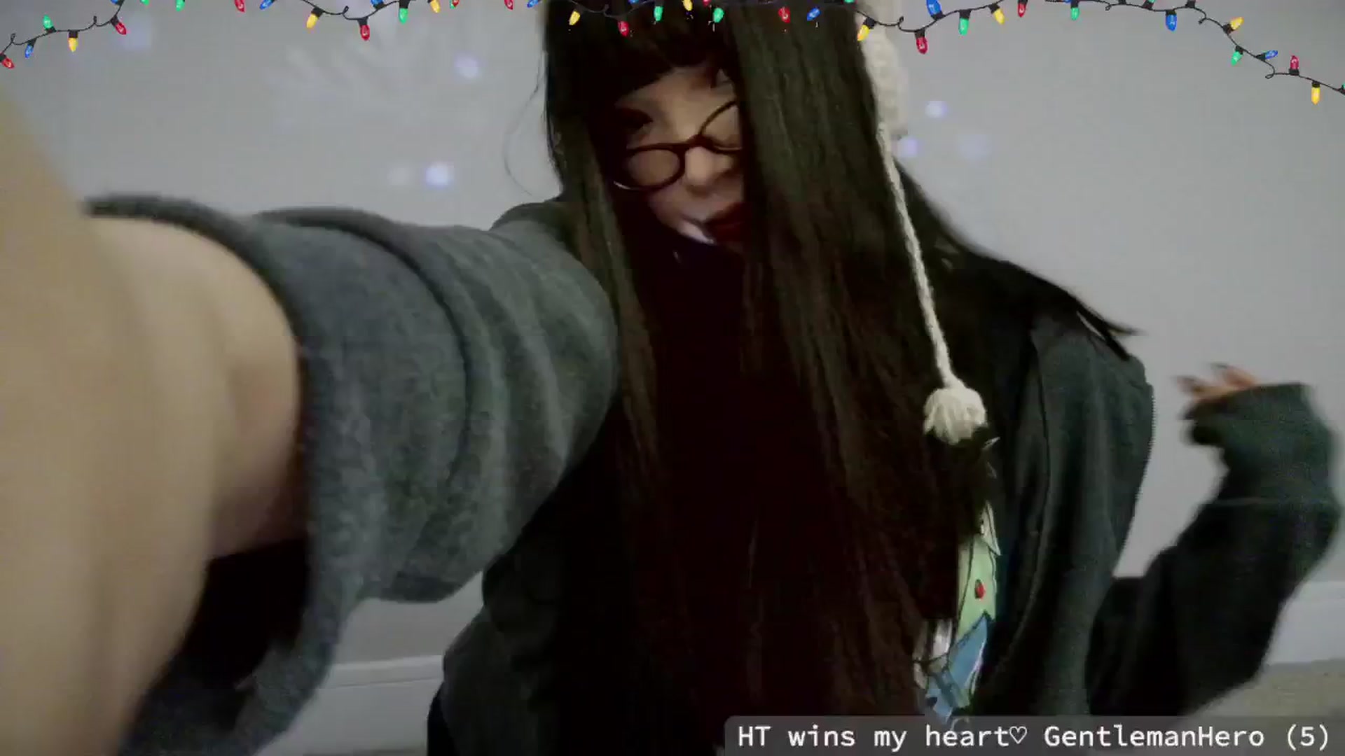 Gallery image thumbnail from meowgical's myfreecams stream on, 12/25/2024, 09:36 image 3 of 20