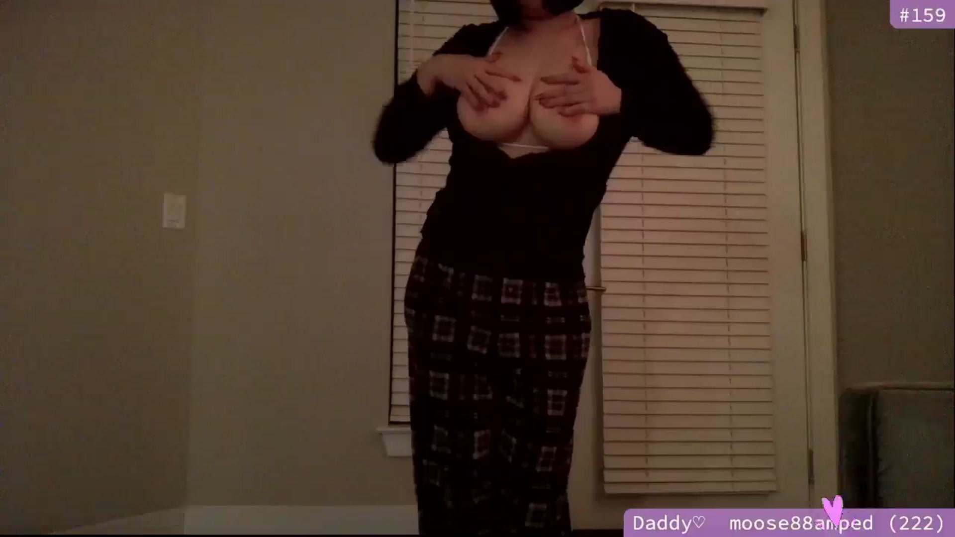Gallery image thumbnail from meowgical's myfreecams stream on, 02/01/2025, 07:28 image 11 of 20