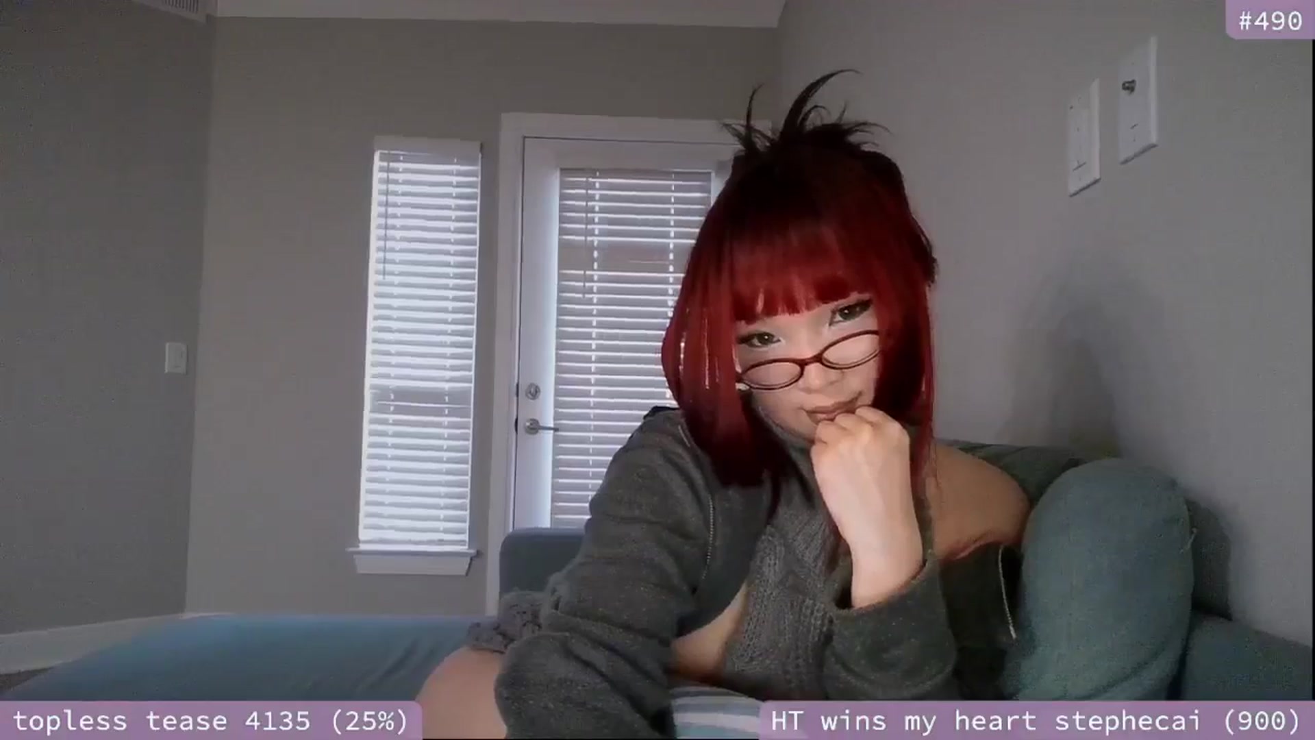Gallery image thumbnail from meowgical's myfreecams stream on, 05/12/2025, 01:02 image 10 of 20