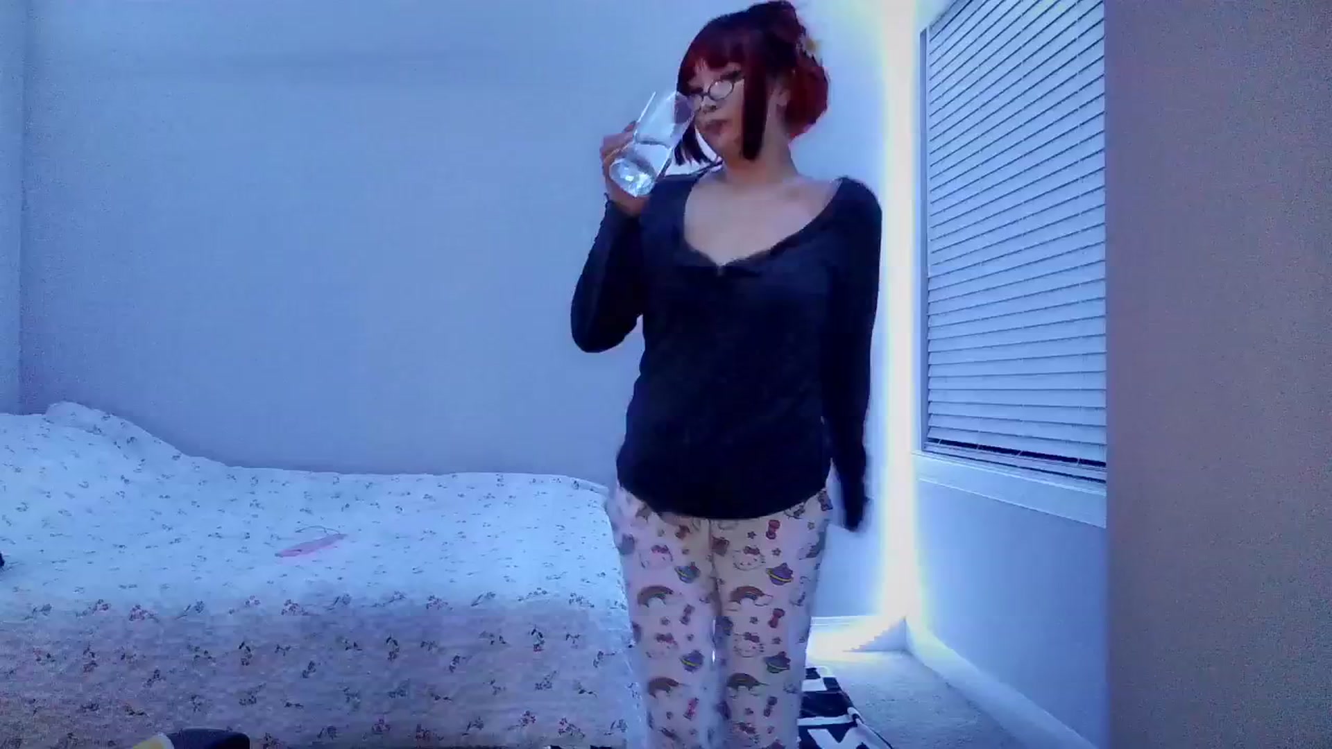 Gallery image thumbnail from meowgical's myfreecams stream on, 05/17/2025, 04:49 image 9 of 20