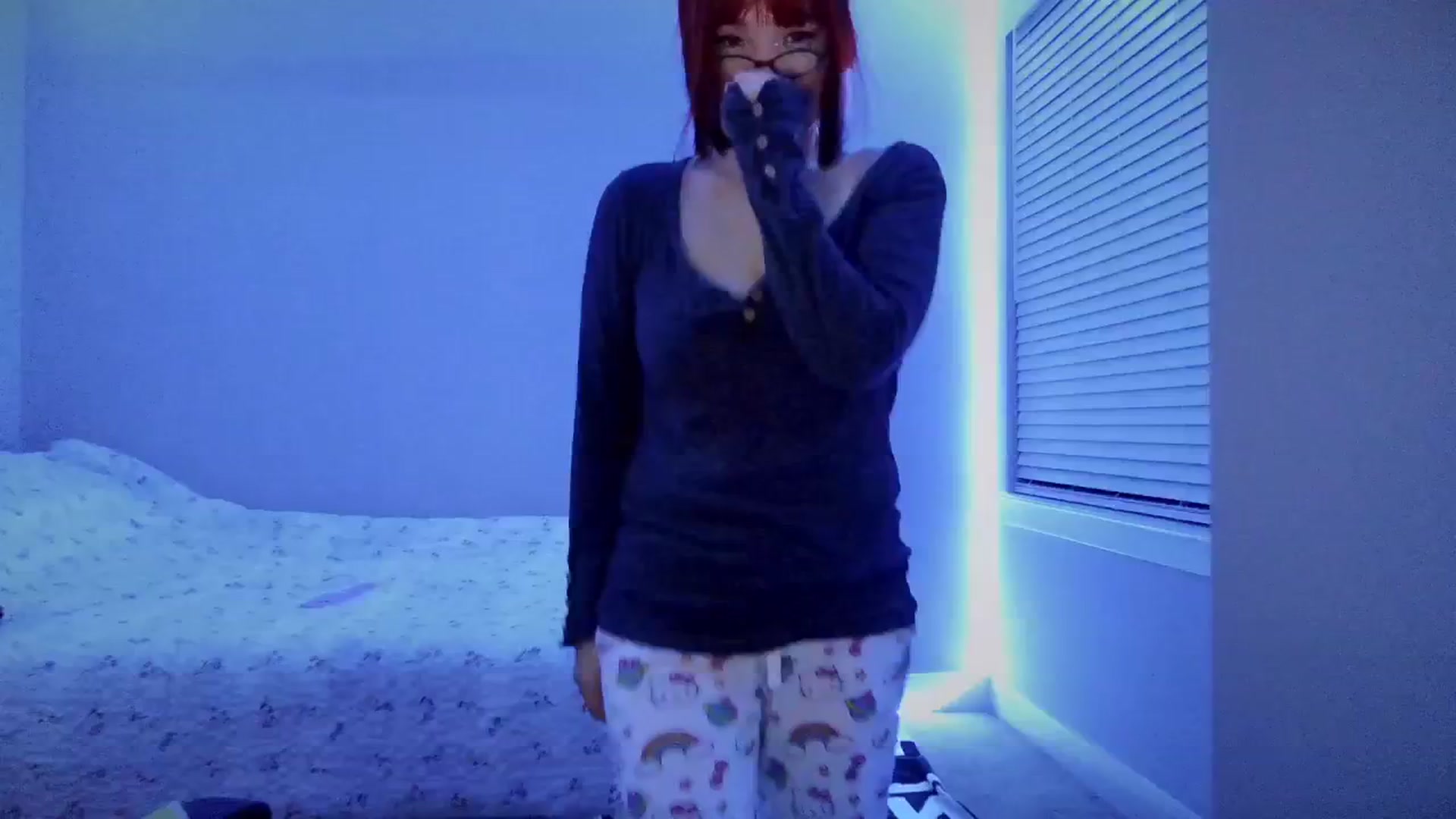 Gallery image thumbnail from meowgical's myfreecams stream on, 05/17/2025, 04:49 image 7 of 20