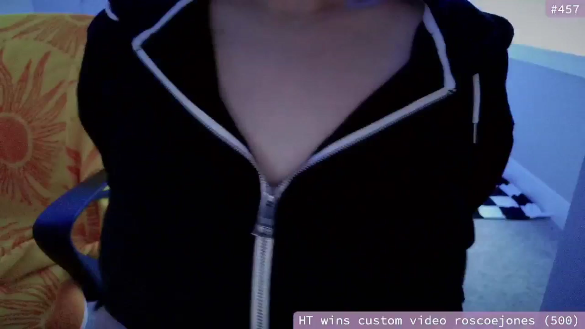 Gallery image thumbnail from meowgical's myfreecams stream on, 05/18/2025, 24:01 image 3 of 20