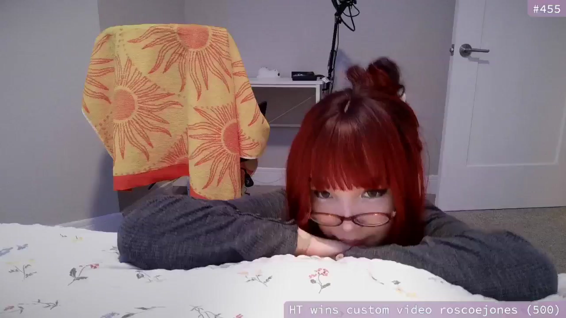 Gallery image thumbnail from meowgical's myfreecams stream on, 05/18/2025, 24:01 image 15 of 20