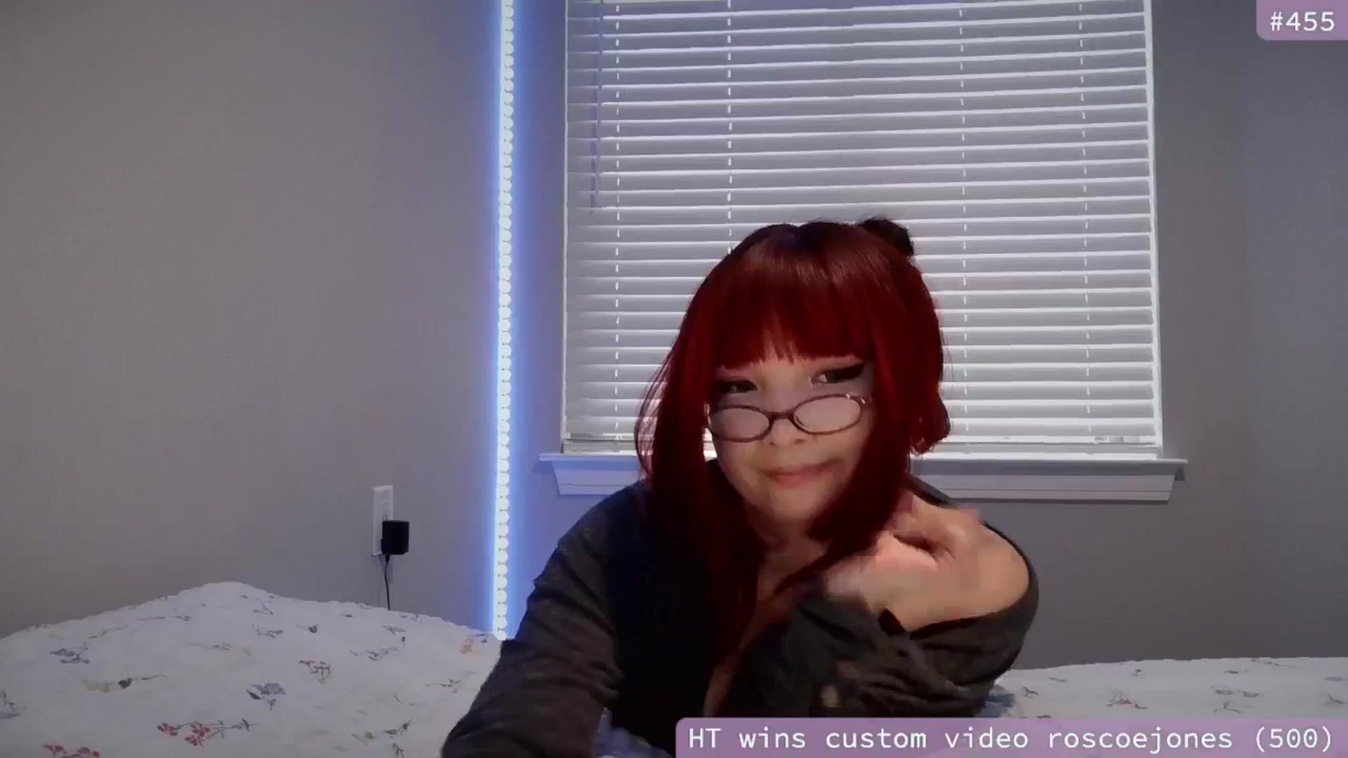 Gallery image thumbnail from meowgical's myfreecams stream on, 05/18/2025, 24:01 image 9 of 20