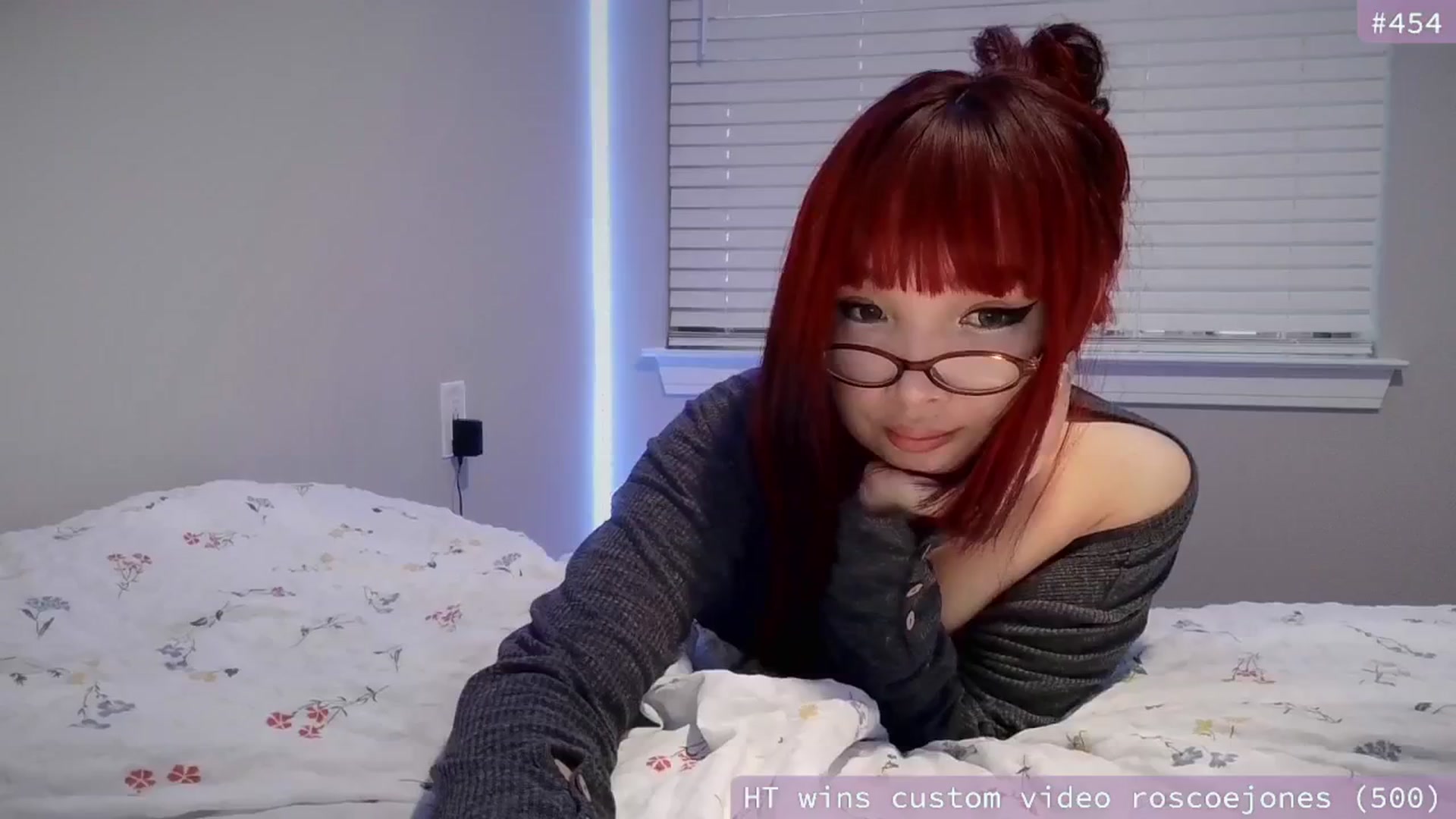 Gallery image thumbnail from meowgical's myfreecams stream on, 05/18/2025, 01:06 image 6 of 20