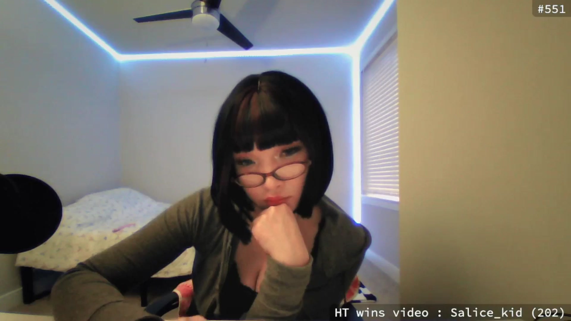 Gallery image thumbnail from meowgical's myfreecams stream on, 05/22/2025, 24:22 image 20 of 20