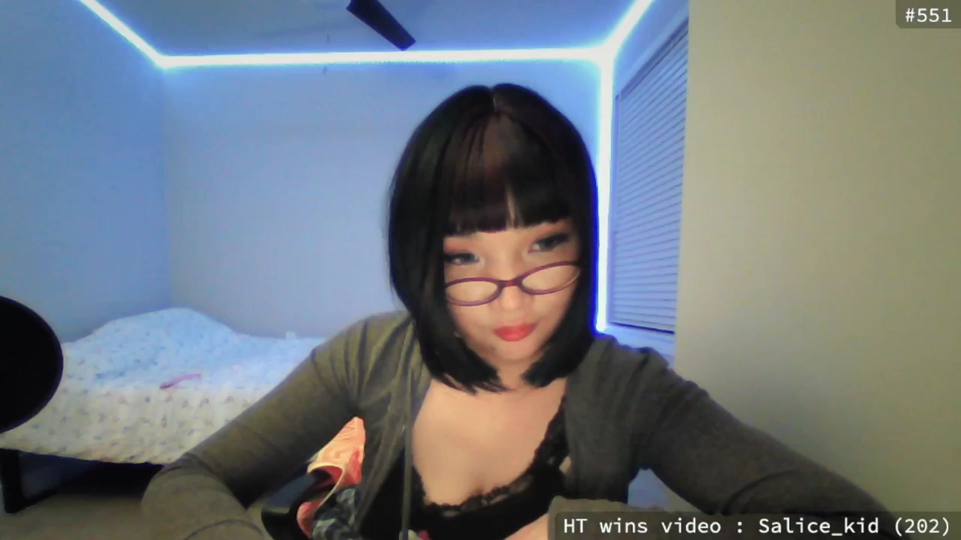 Gallery image thumbnail from meowgical's myfreecams stream on, 05/22/2025, 01:37 image 13 of 20
