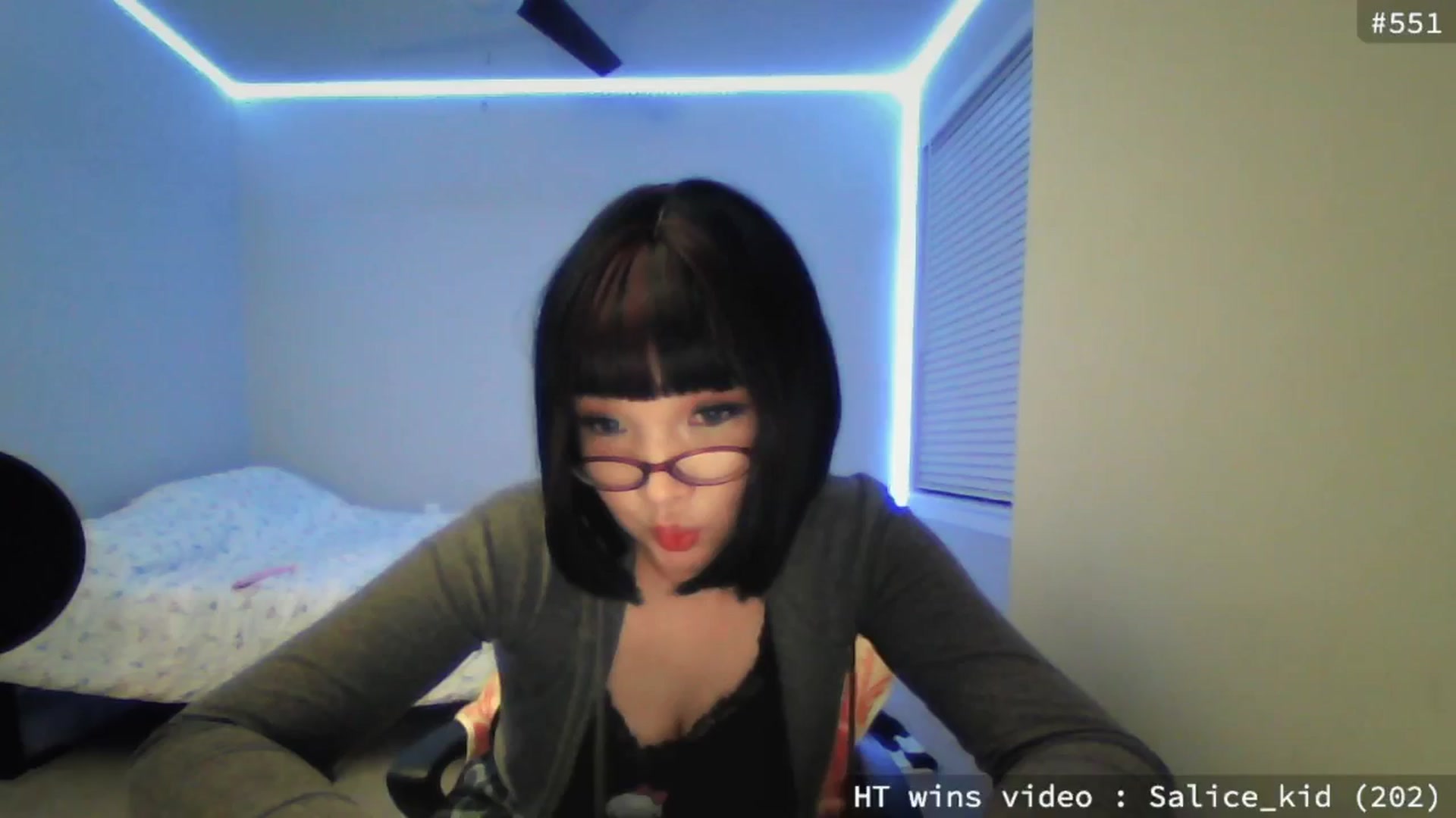 Gallery image thumbnail from meowgical's myfreecams stream on, 05/22/2025, 01:37 image 7 of 20