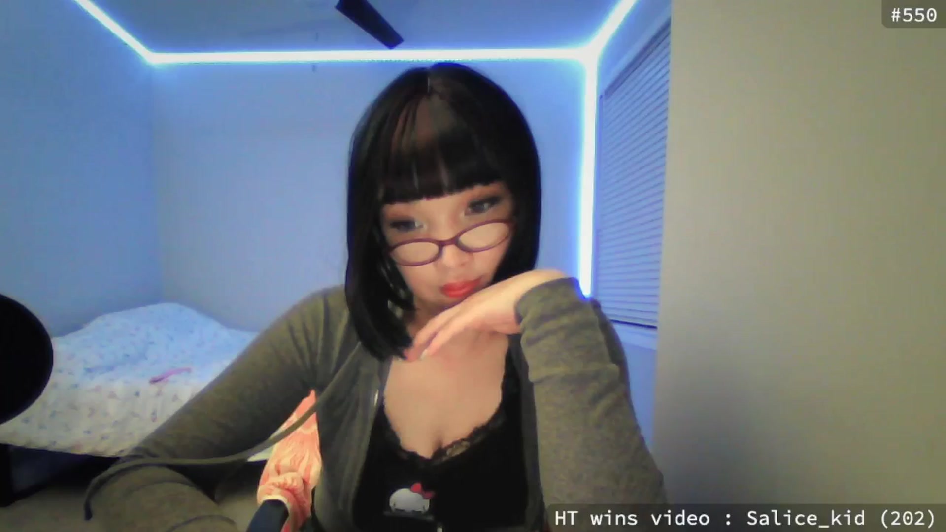 Gallery image thumbnail from meowgical's myfreecams stream on, 05/22/2025, 01:37 image 4 of 20