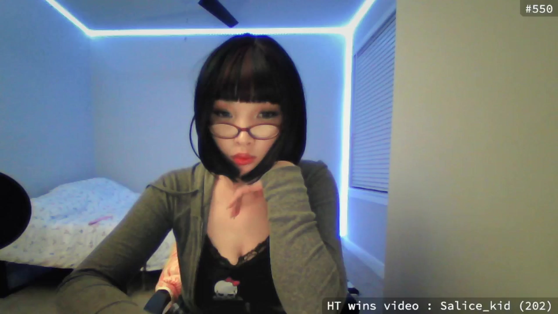 Gallery image thumbnail from meowgical's myfreecams stream on, 05/22/2025, 01:37 image 1 of 20