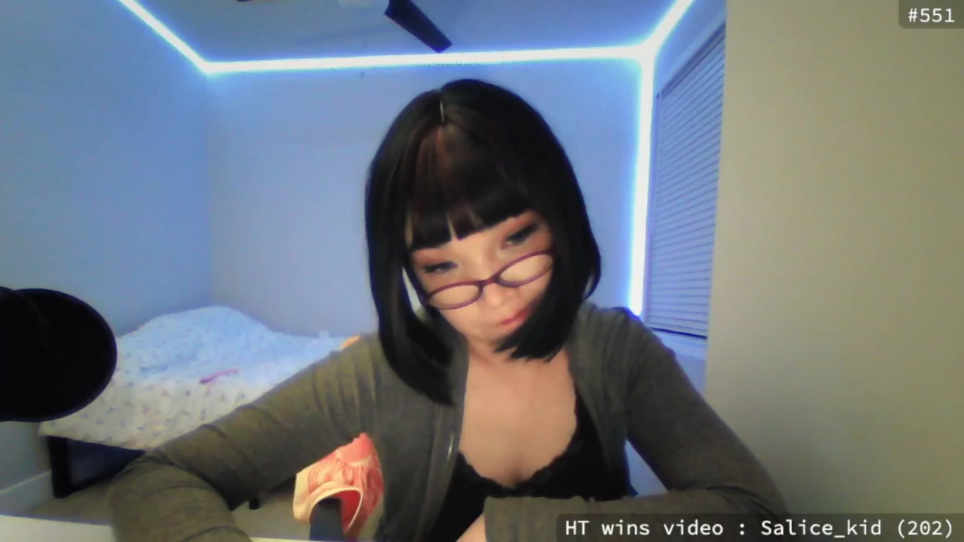 Gallery image thumbnail from meowgical's myfreecams stream on, 05/22/2025, 01:37 image 19 of 20
