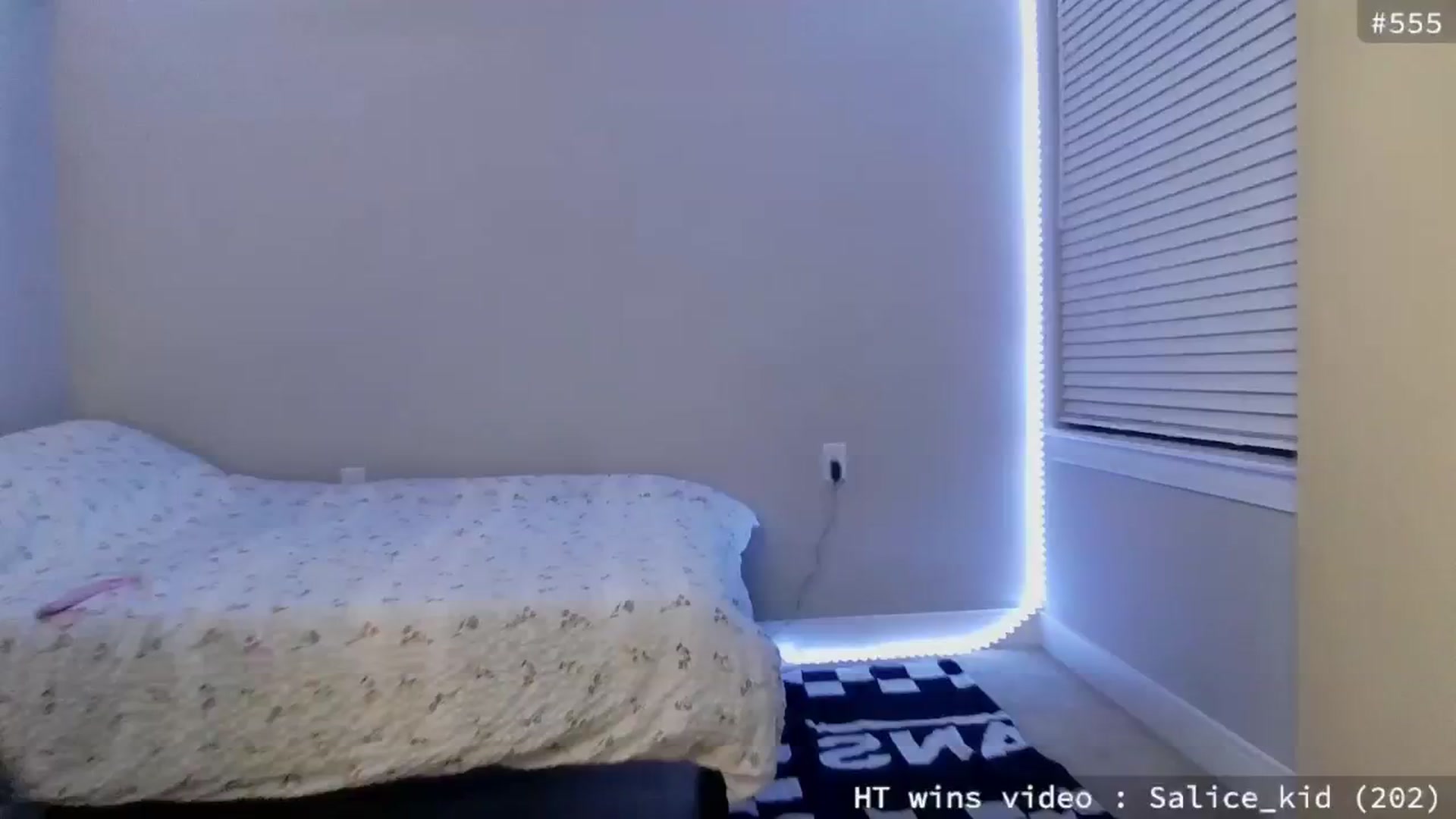 Gallery image thumbnail from meowgical's myfreecams stream on, 05/22/2025, 03:13 image 7 of 20