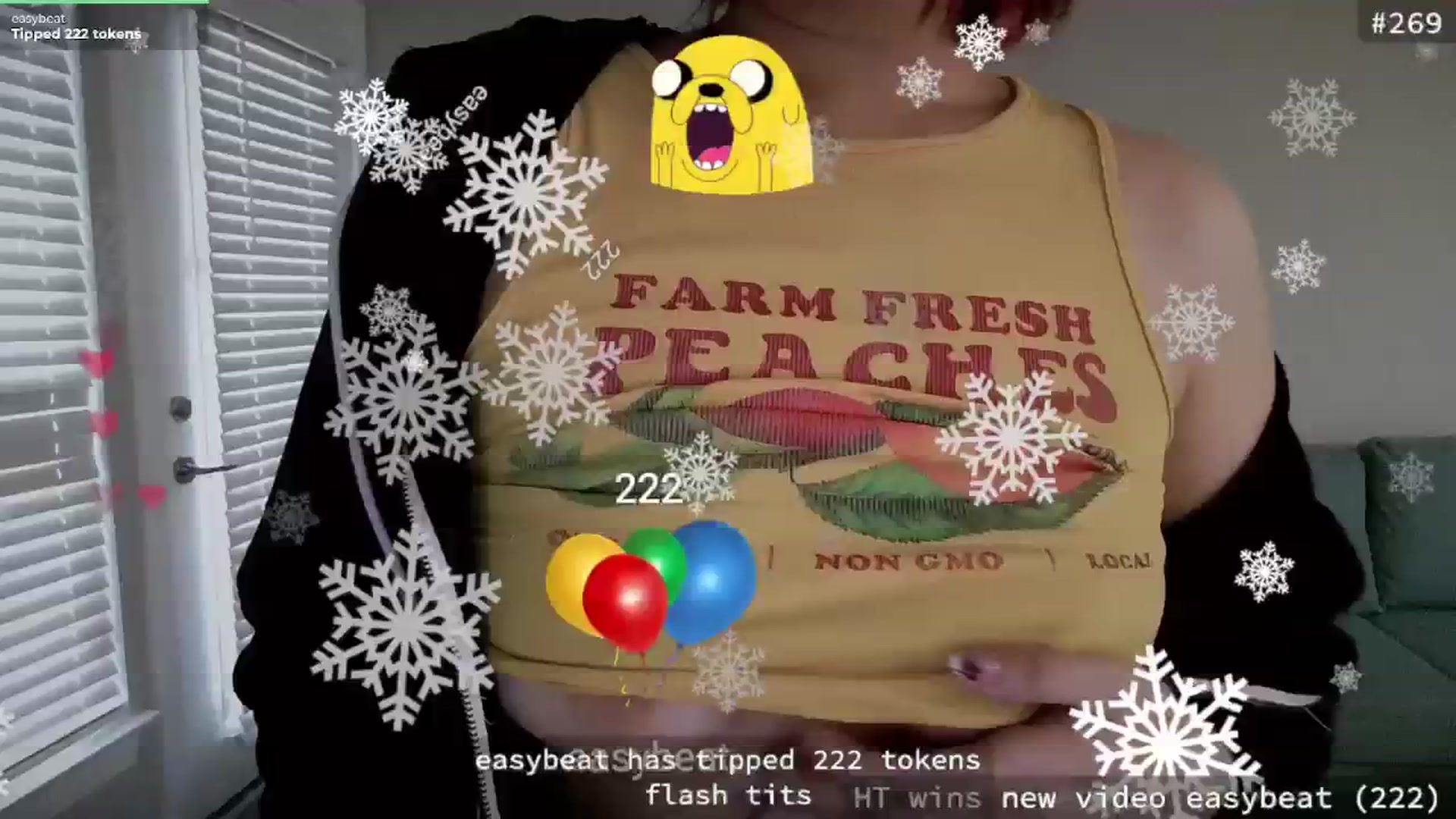 Gallery image thumbnail from meowgical's myfreecams stream on, 05/27/2025, 23:44 image 12 of 20
