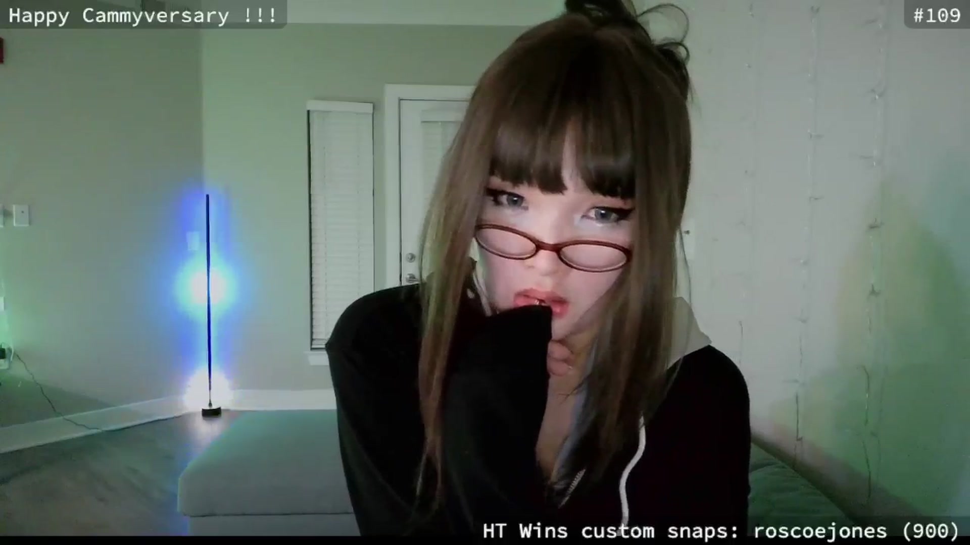Gallery image thumbnail from meowgical's myfreecams stream on, 06/17/2025, 04:43 image 15 of 20