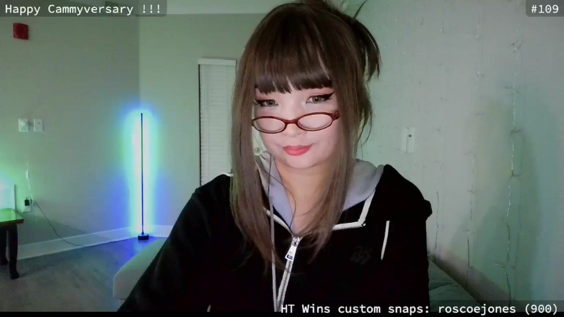 Gallery image thumbnail from meowgical's myfreecams stream on, 06/17/2025, 04:43 image 6 of 20