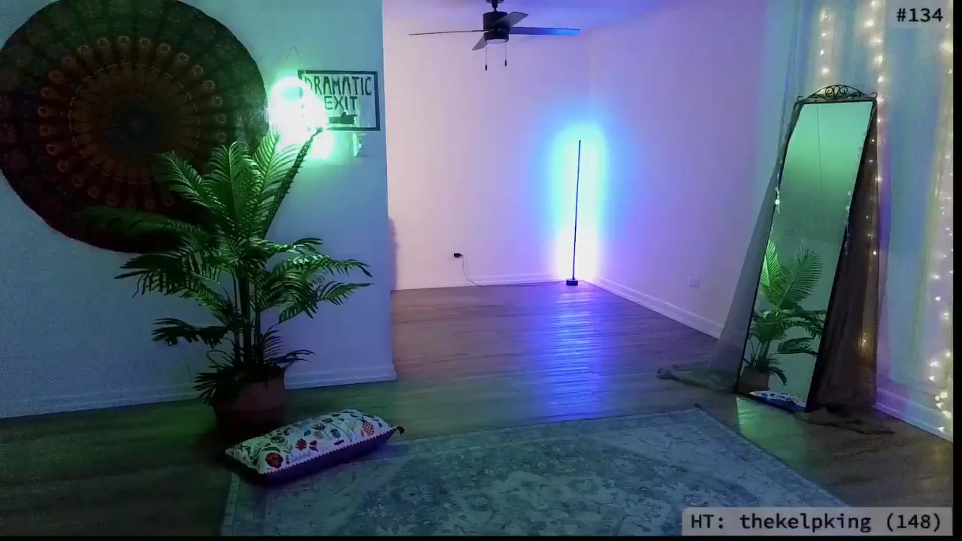 Gallery image thumbnail from meowgical's myfreecams stream on, 08/07/2025, 04:58 image 14 of 20