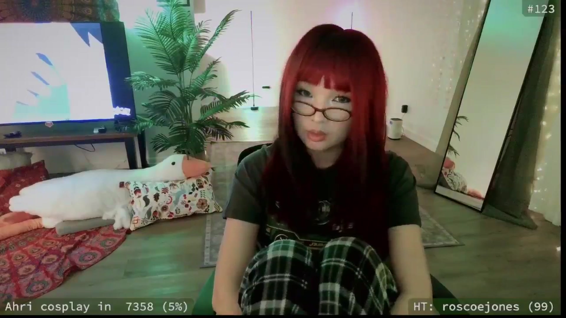 Gallery image thumbnail from meowgical's myfreecams stream on, 08/20/2025, 06:03 image 14 of 20