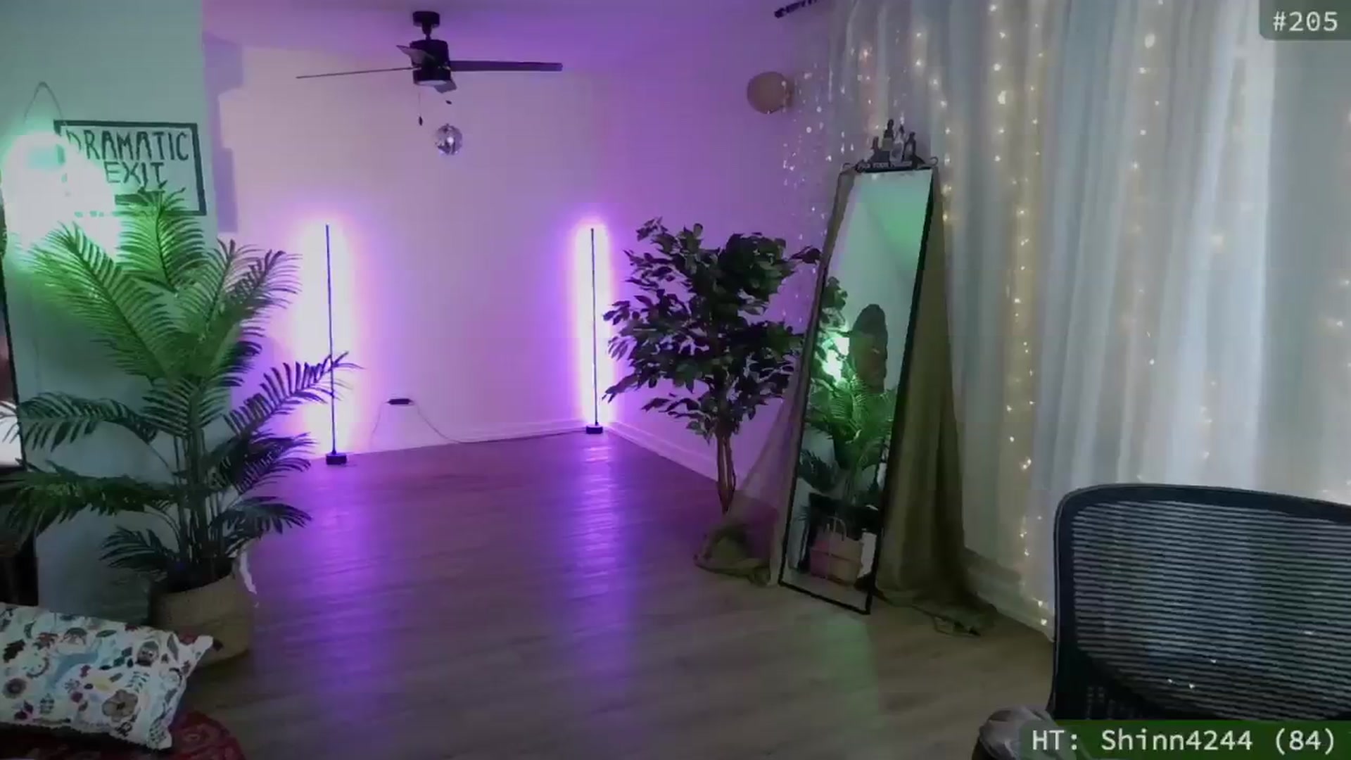 Gallery image thumbnail from meowgical's myfreecams stream on, 09/12/2025, 04:49 image 8 of 20