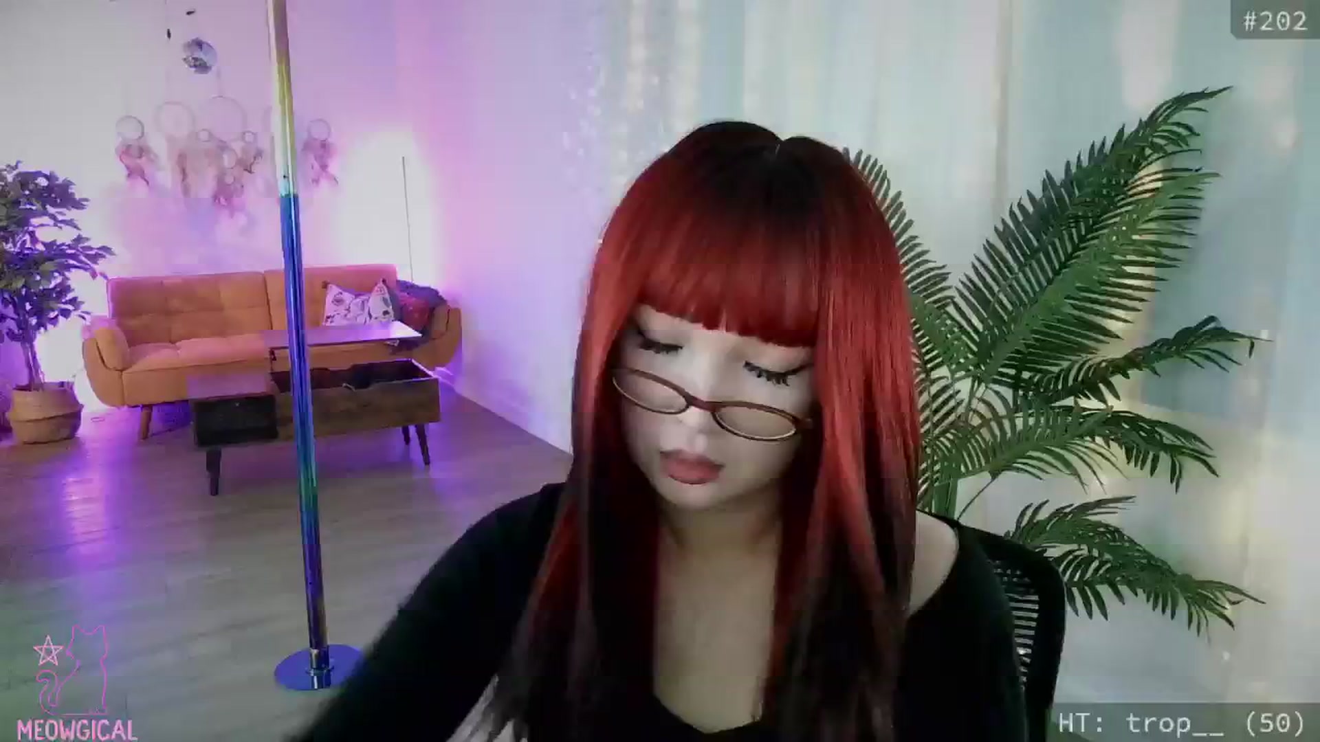 Gallery image thumbnail from meowgical's myfreecams stream on, 09/28/2025, 01:21 image 2 of 20