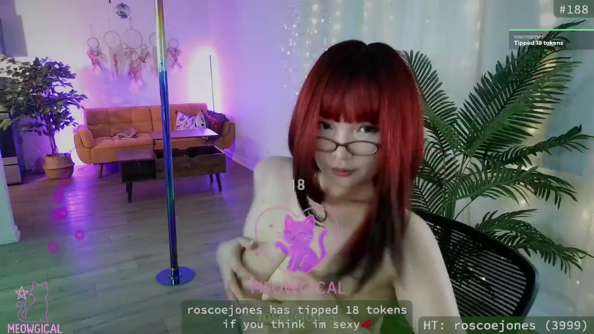 Gallery image thumbnail from meowgical's myfreecams stream on, 09/28/2025, 05:51 image 7 of 20