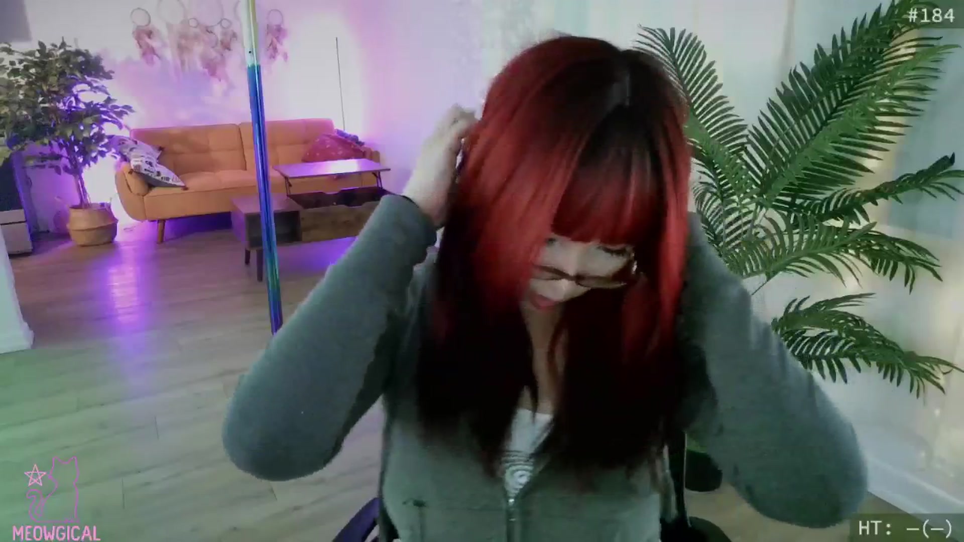 Gallery image thumbnail from meowgical's myfreecams stream on, 09/29/2025, 04:05 image 4 of 20
