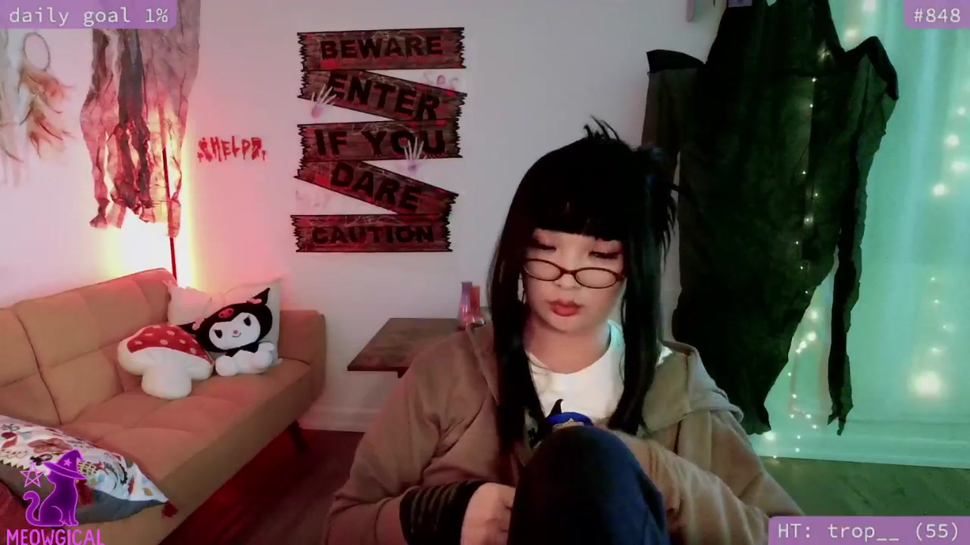 Gallery image thumbnail from meowgical's myfreecams stream on, 10/15/2025, 24:31 image 16 of 20