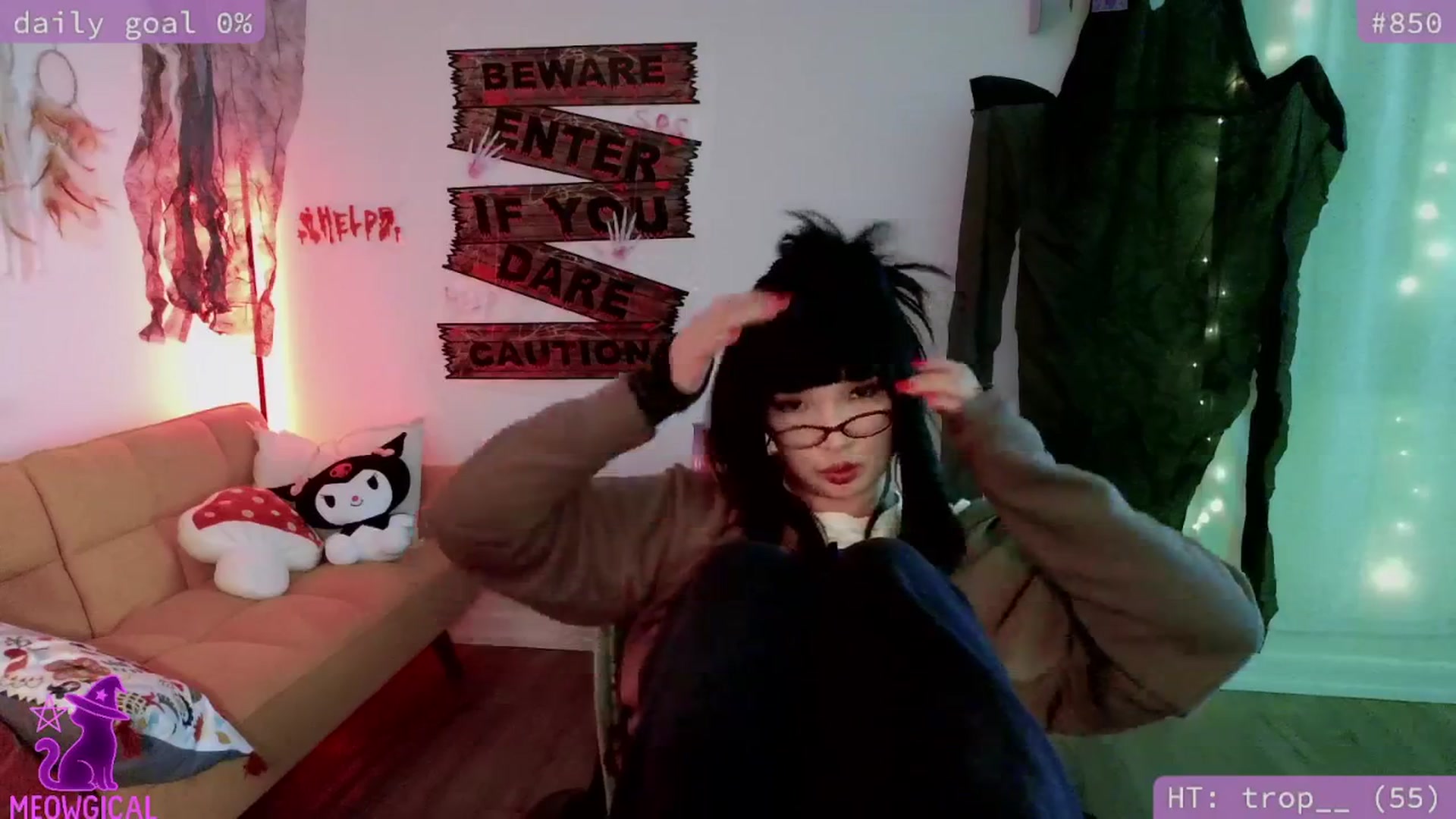 Gallery image thumbnail from meowgical's myfreecams stream on, 10/15/2025, 24:31 image 9 of 20