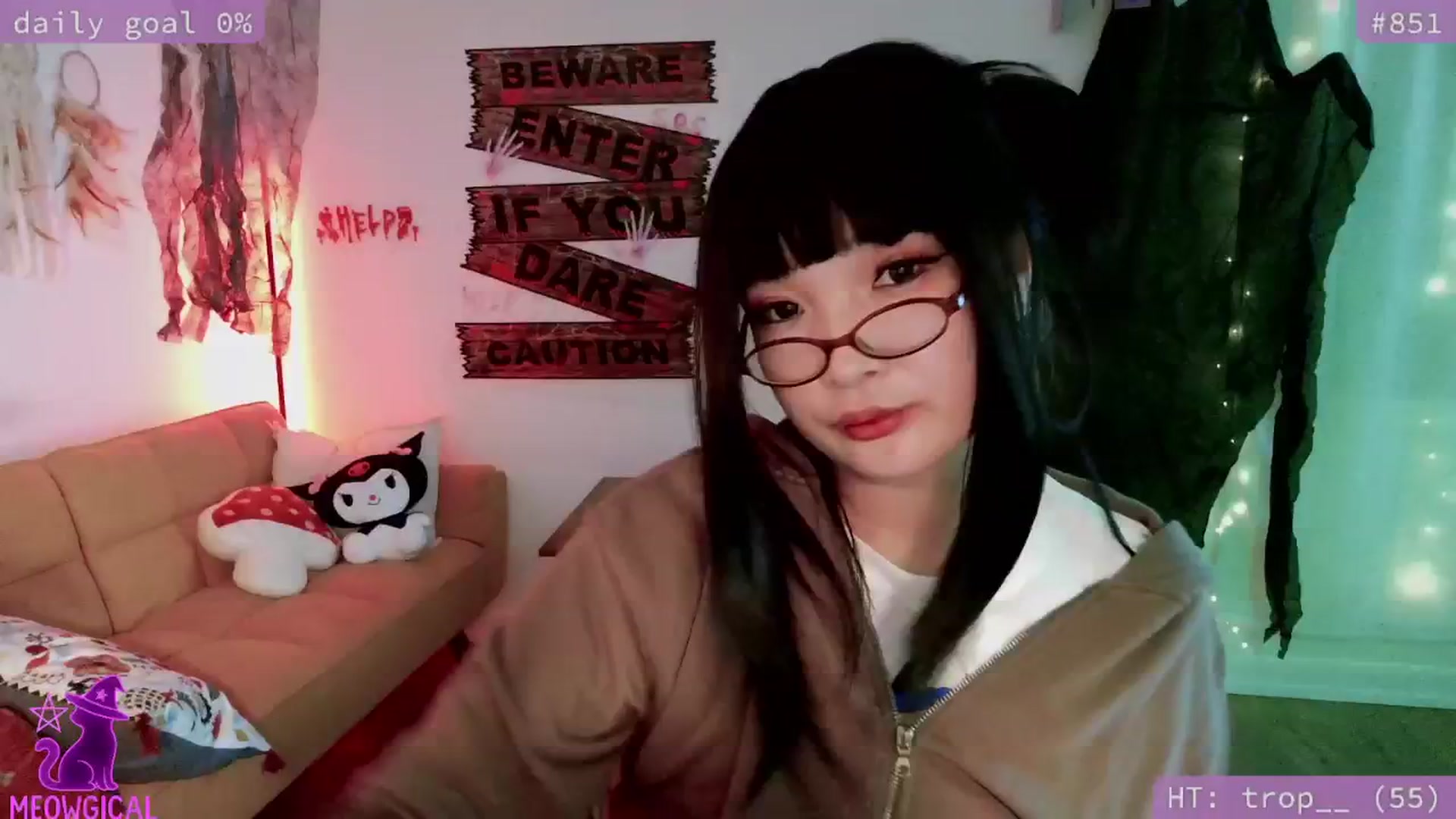 Gallery image thumbnail from meowgical's myfreecams stream on, 10/15/2025, 24:31 image 4 of 20
