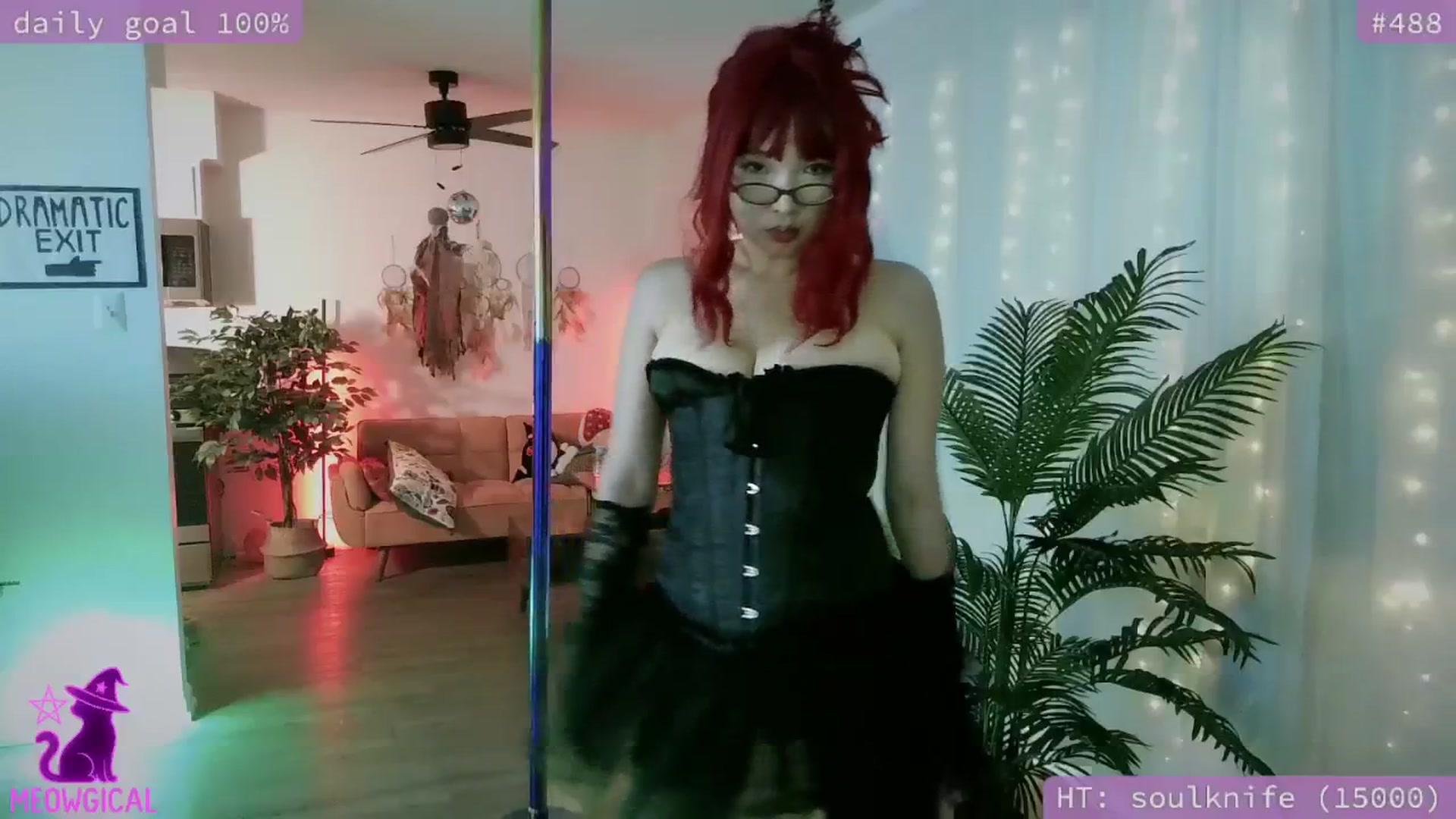 Gallery image thumbnail from meowgical's myfreecams stream on, 10/17/2025, 02:46 image 10 of 20