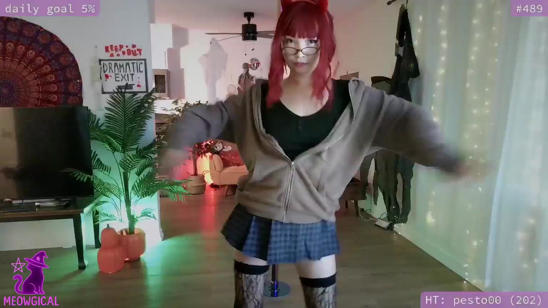 Gallery image thumbnail from meowgical's myfreecams stream on, 10/21/2025, 23:17 image 7 of 20