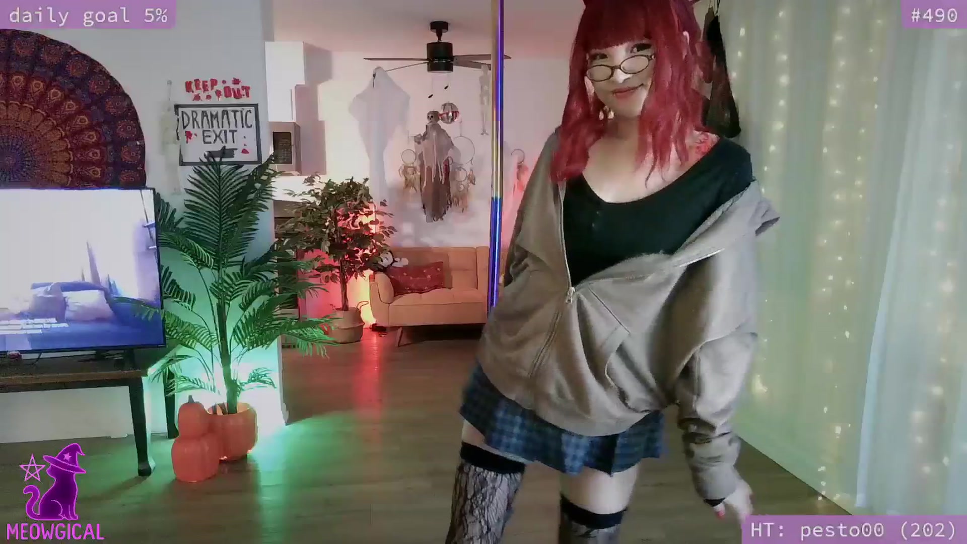 Gallery image thumbnail from meowgical's myfreecams stream on, 10/21/2025, 23:17 image 19 of 20