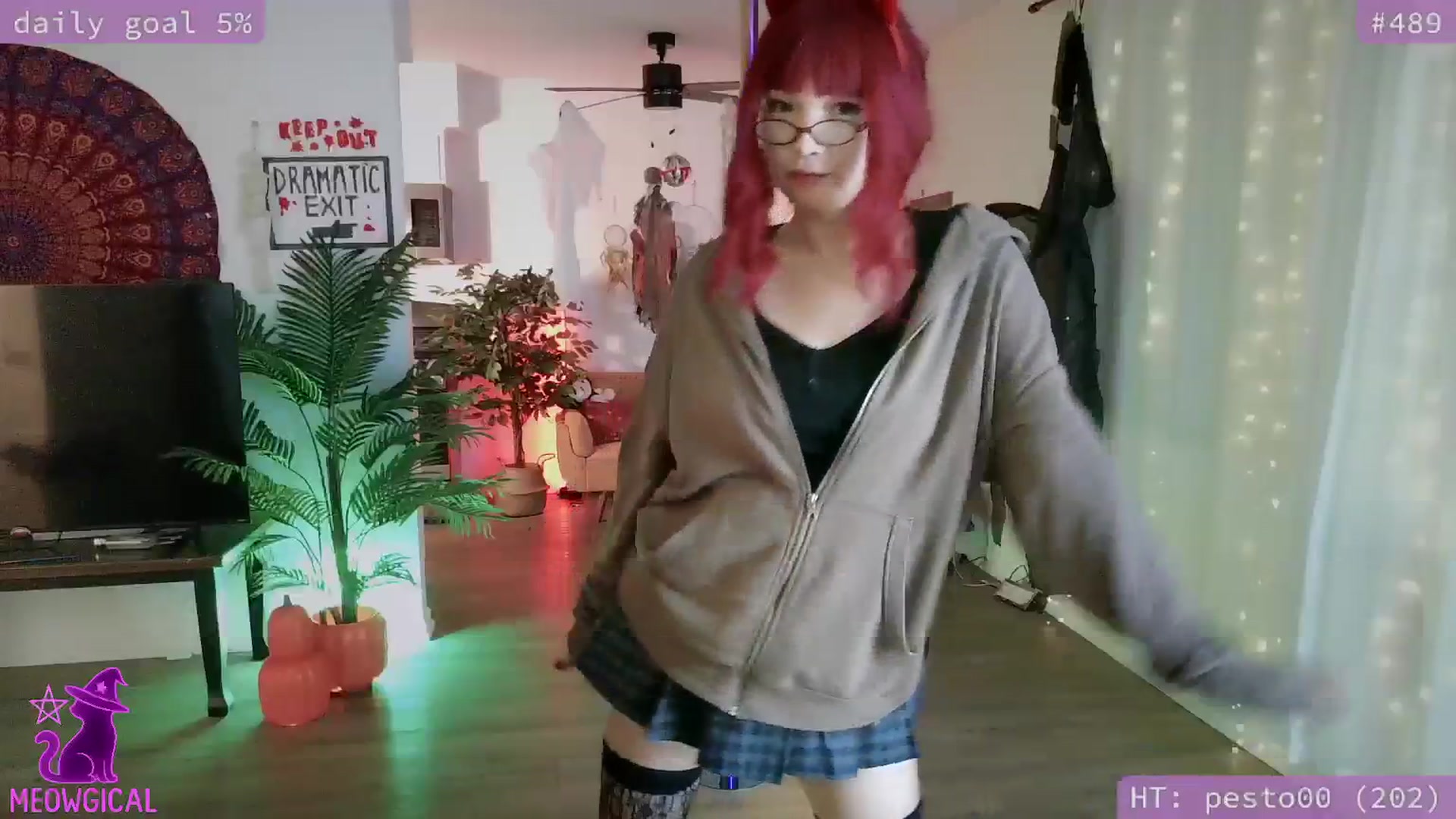 Gallery image thumbnail from meowgical's myfreecams stream on, 10/21/2025, 23:17 image 16 of 20