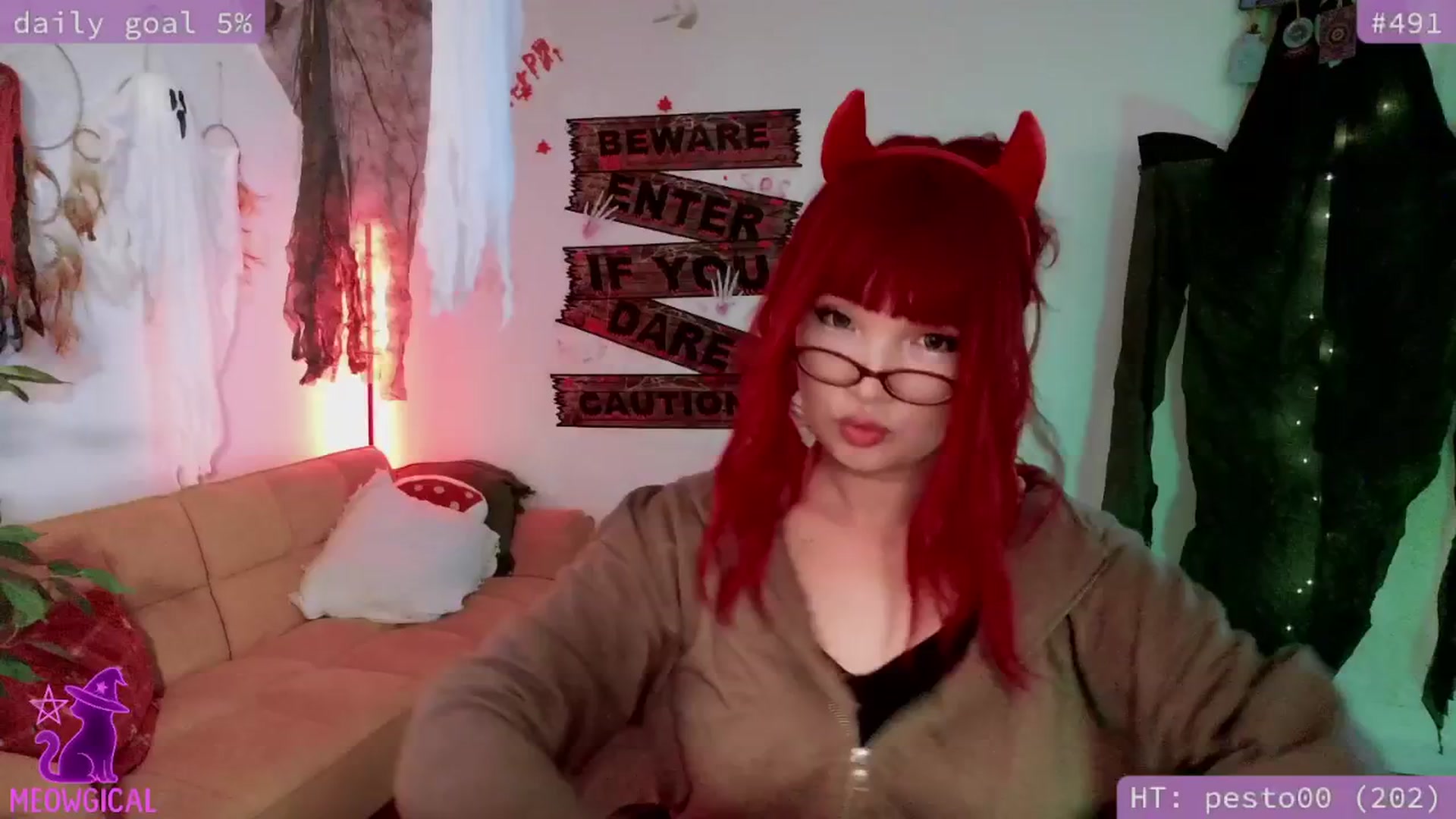 Gallery image thumbnail from meowgical's myfreecams stream on, 10/22/2025, 01:42 image 6 of 20