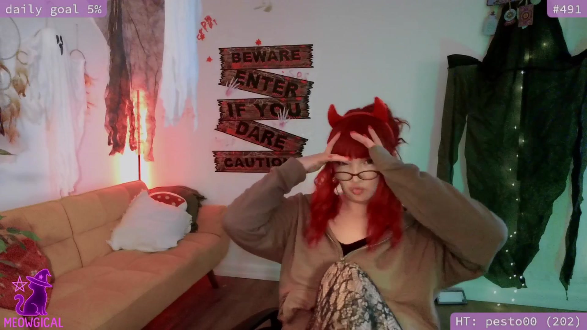 Gallery image thumbnail from meowgical's myfreecams stream on, 10/22/2025, 01:42 image 18 of 20
