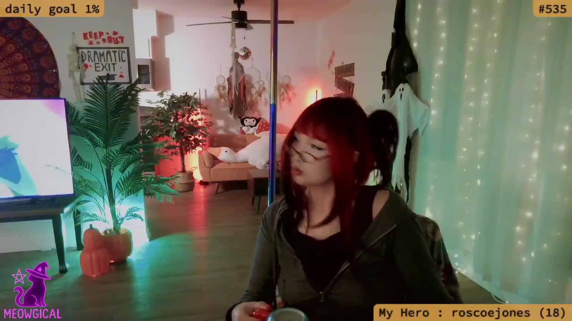 Gallery image thumbnail from meowgical's myfreecams stream on, 10/24/2025, 01:49 image 12 of 20