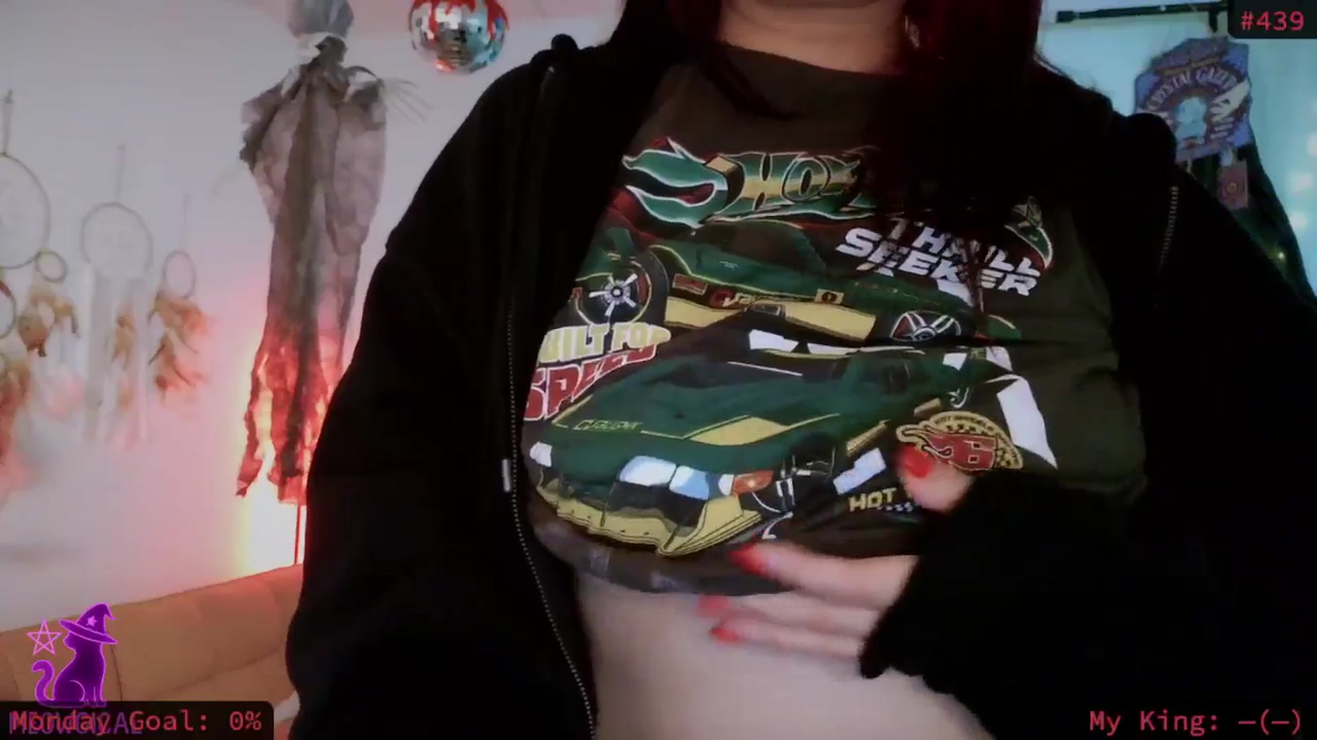 Gallery image thumbnail from meowgical's myfreecams stream on, 10/28/2025, 01:52 image 6 of 20