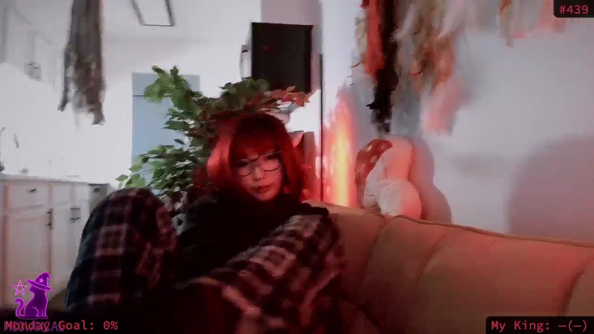 Gallery image thumbnail from meowgical's myfreecams stream on, 10/28/2025, 01:52 image 3 of 20